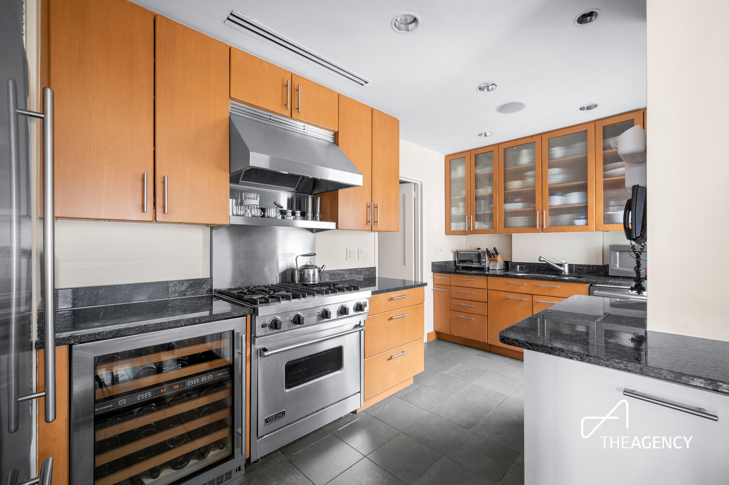605 PARK Avenue 15D