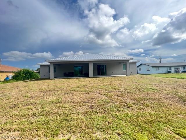 4412 Douglas LN