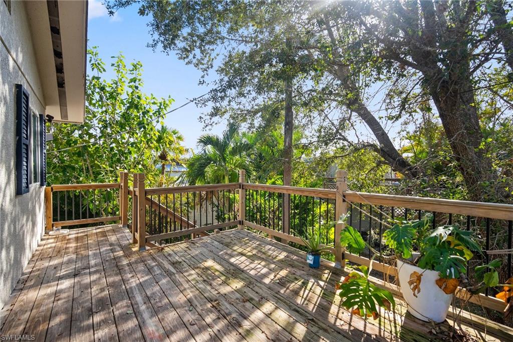 7214 Coca Sabal LN