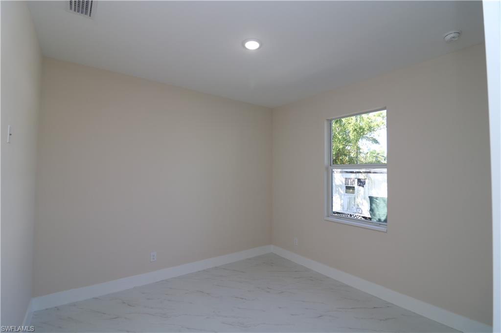 3259 Karen DR