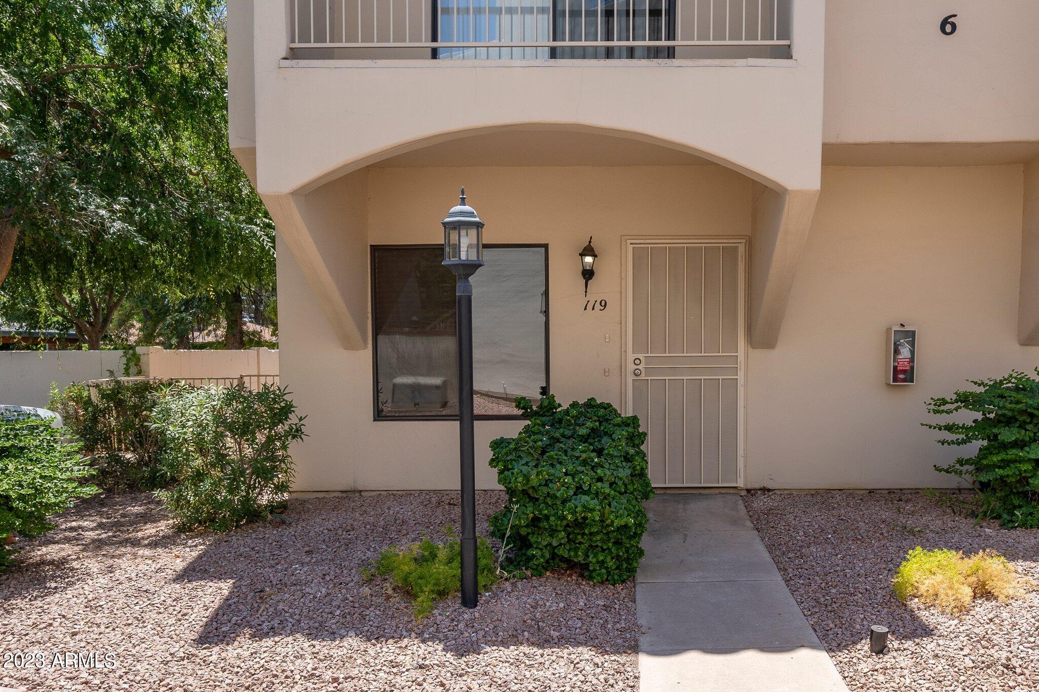 1017 E MARYLAND Avenue Unit: 119