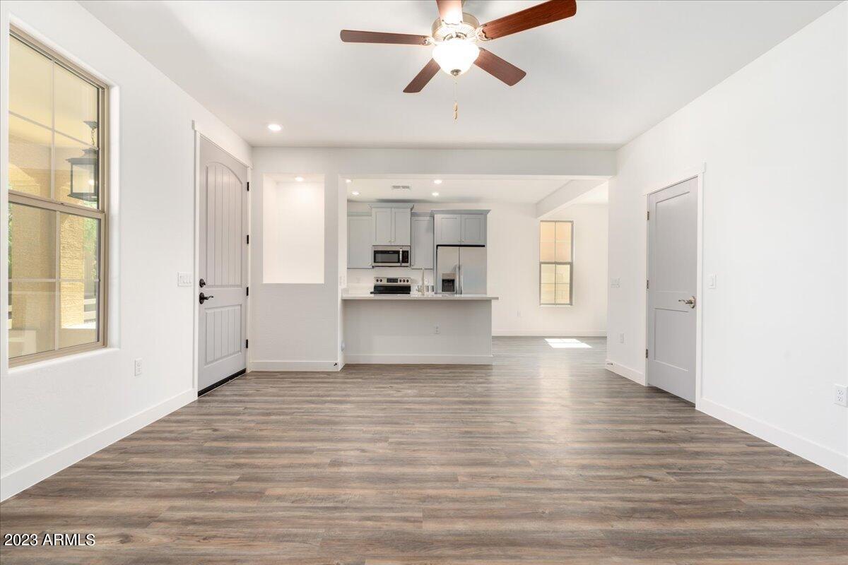 1500 E WAHALLA Lane Unit: W5