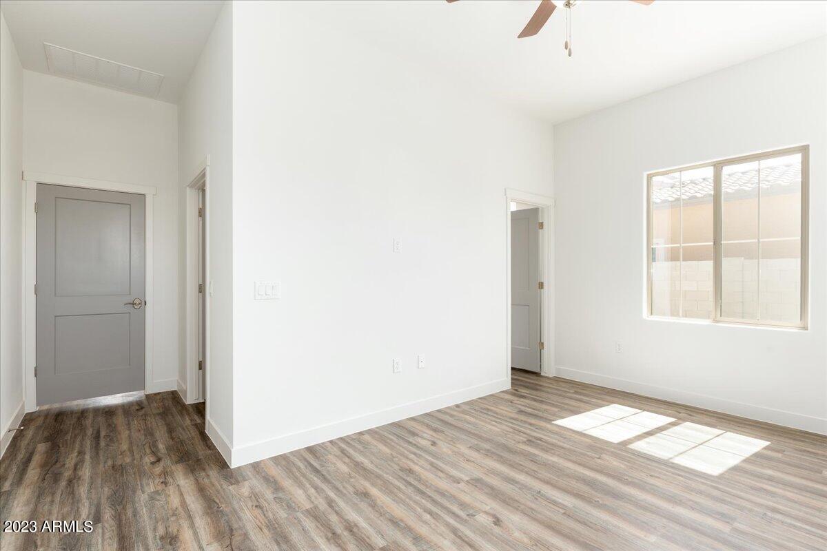 1500 E WAHALLA Lane Unit: W5
