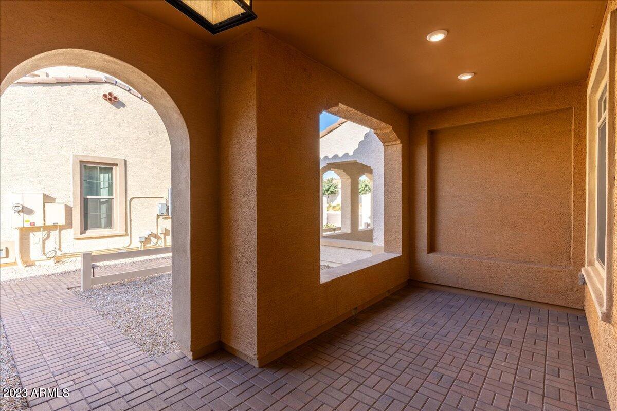 1500 E WAHALLA Lane Unit: W4