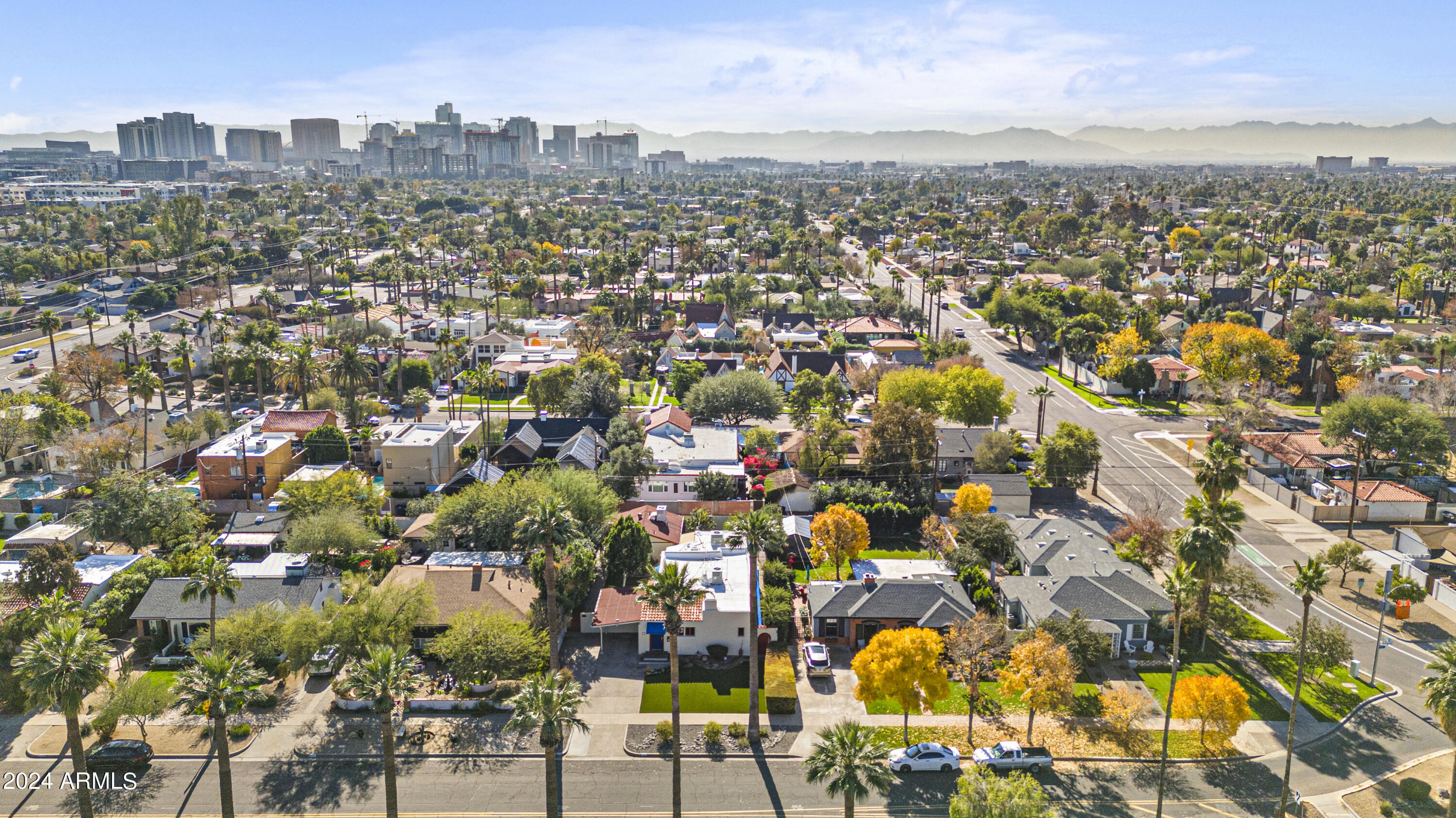325 W ENCANTO Boulevard