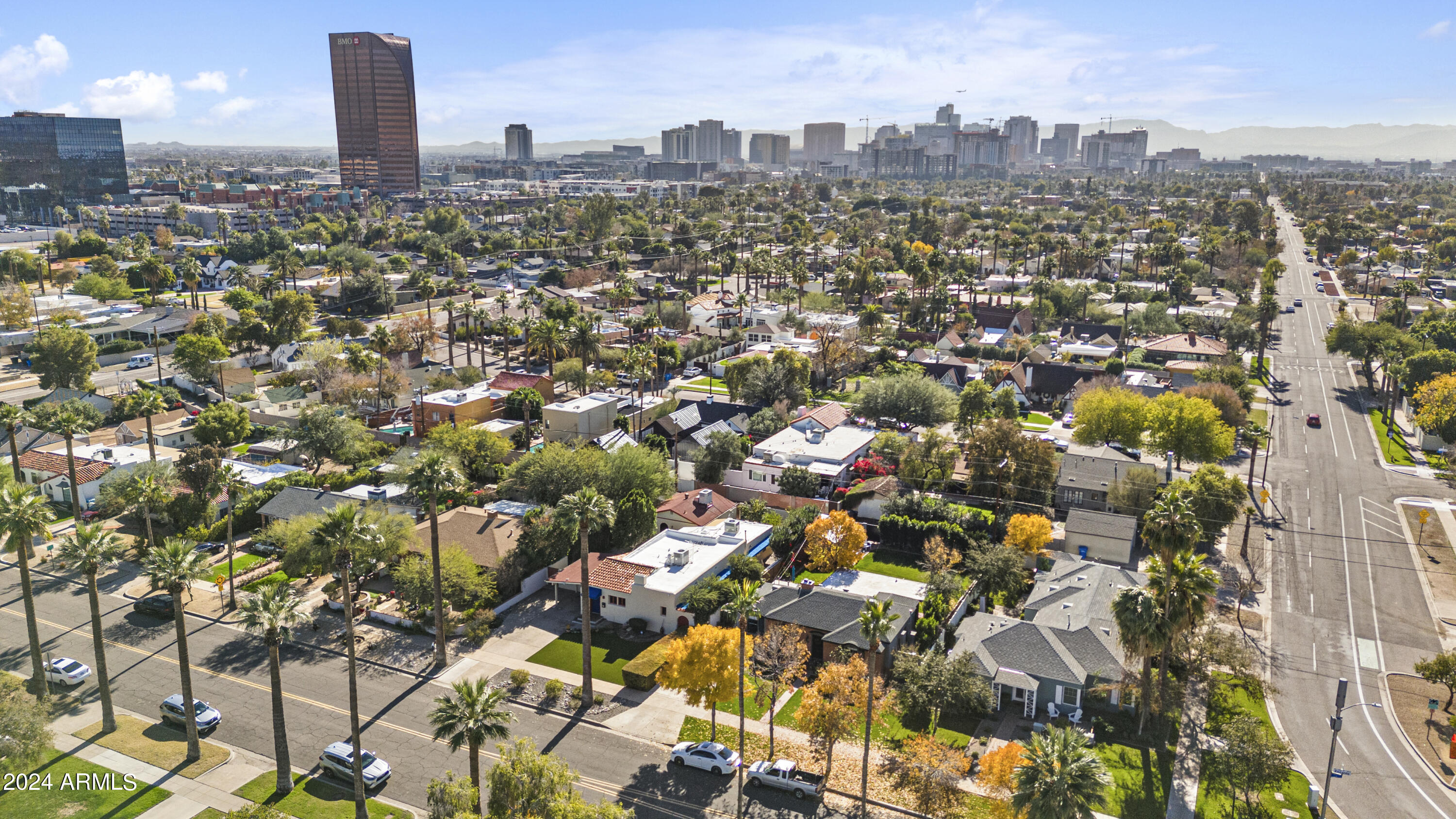 325 W ENCANTO Boulevard