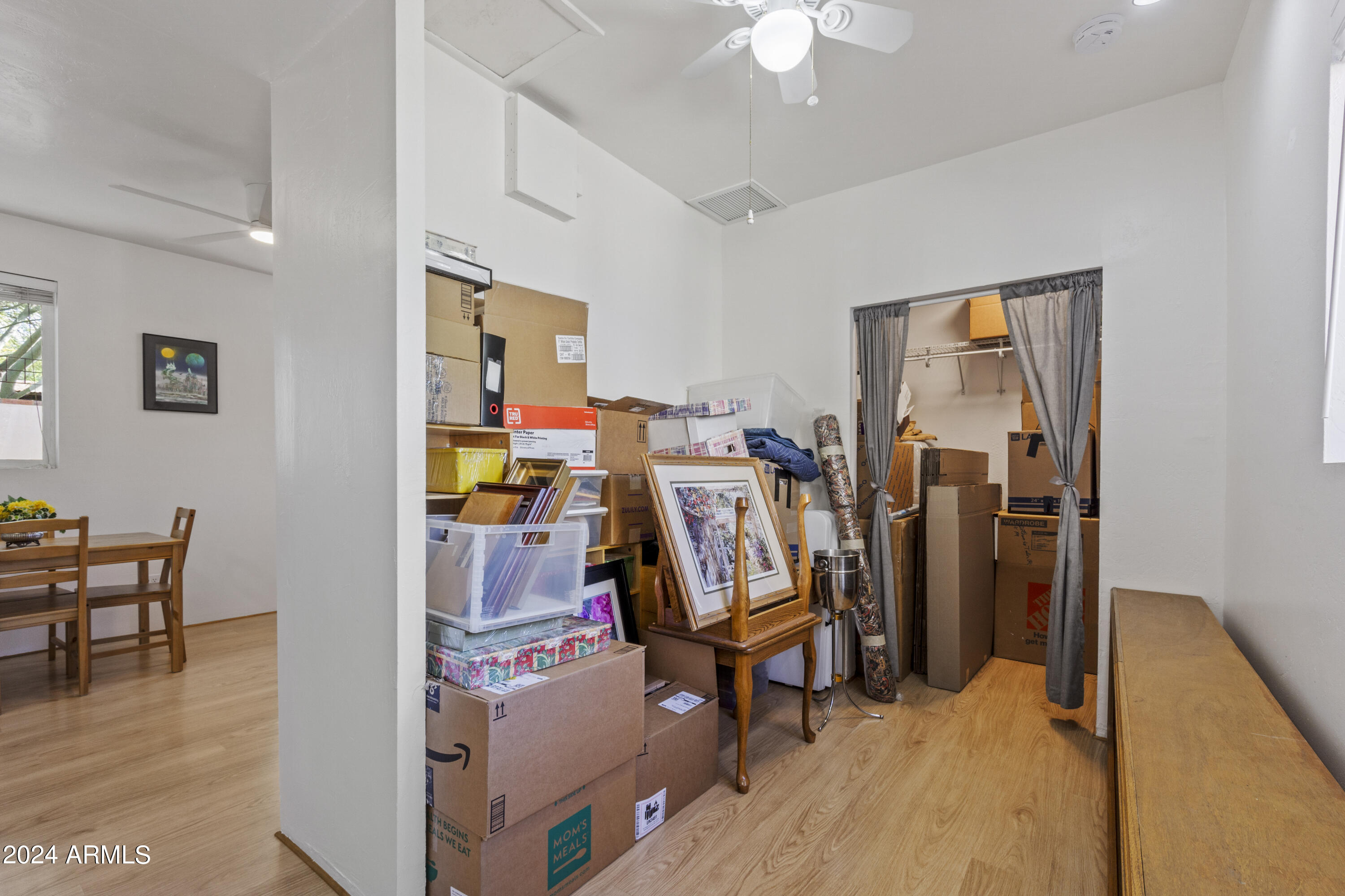 325 W ENCANTO Boulevard