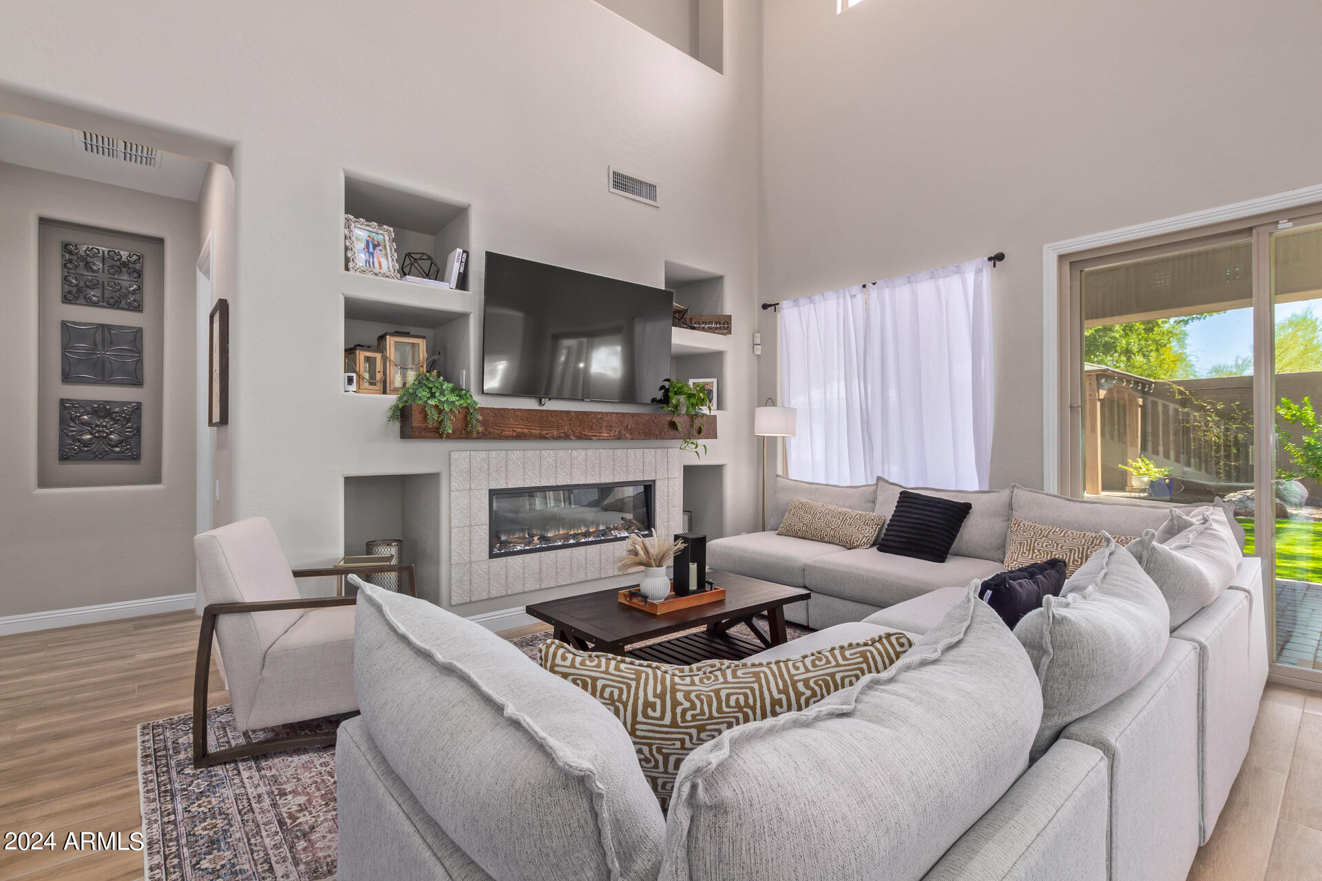 21211 N 38TH Place