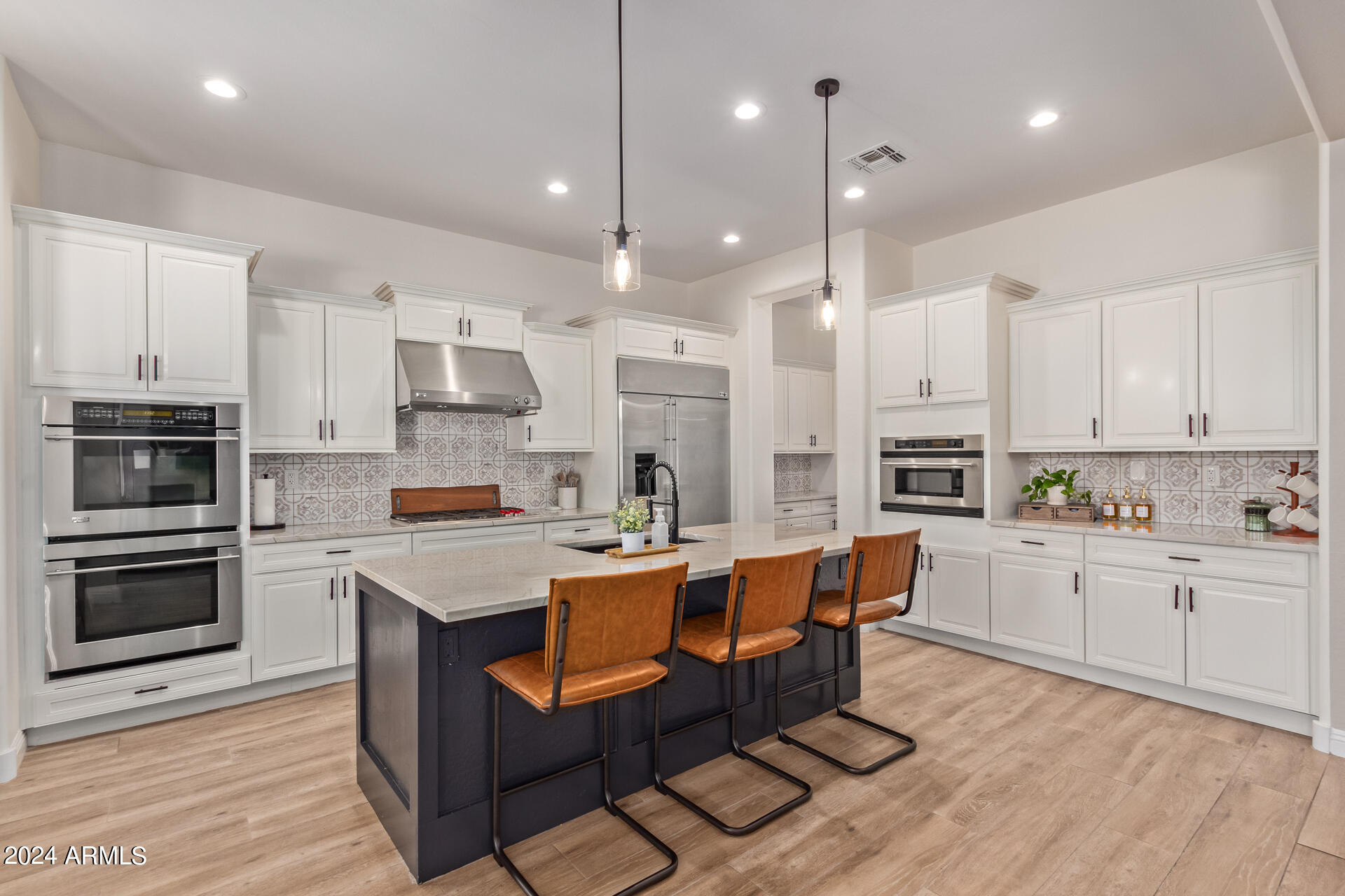 21211 N 38TH Place