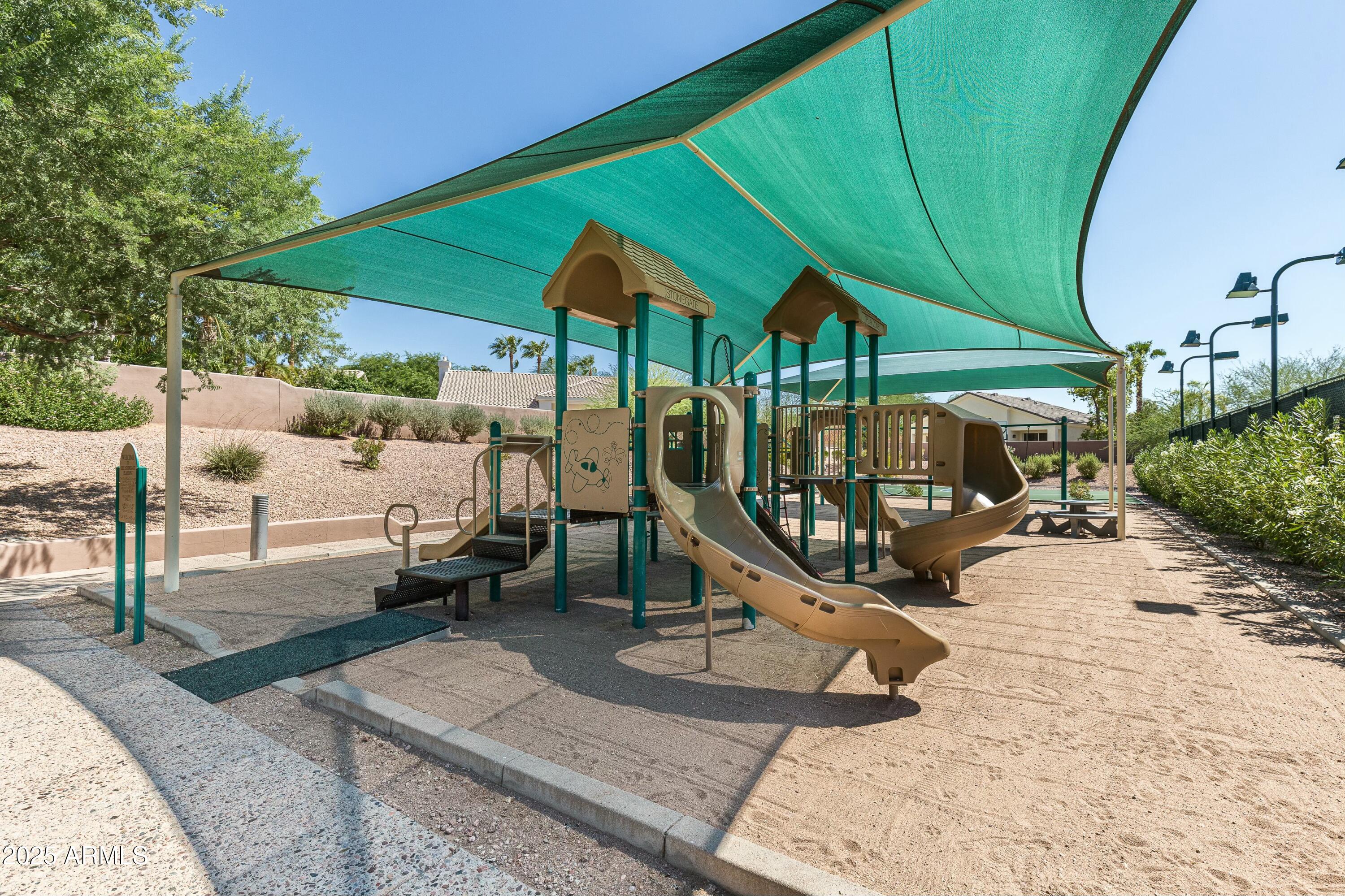 11216 E APPALOOSA Place