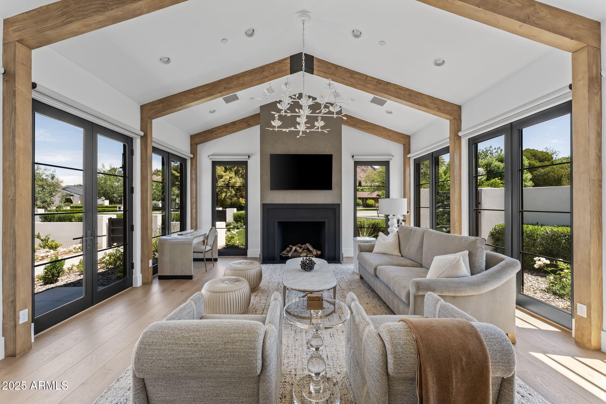 4715 E CALLE DEL MEDIO