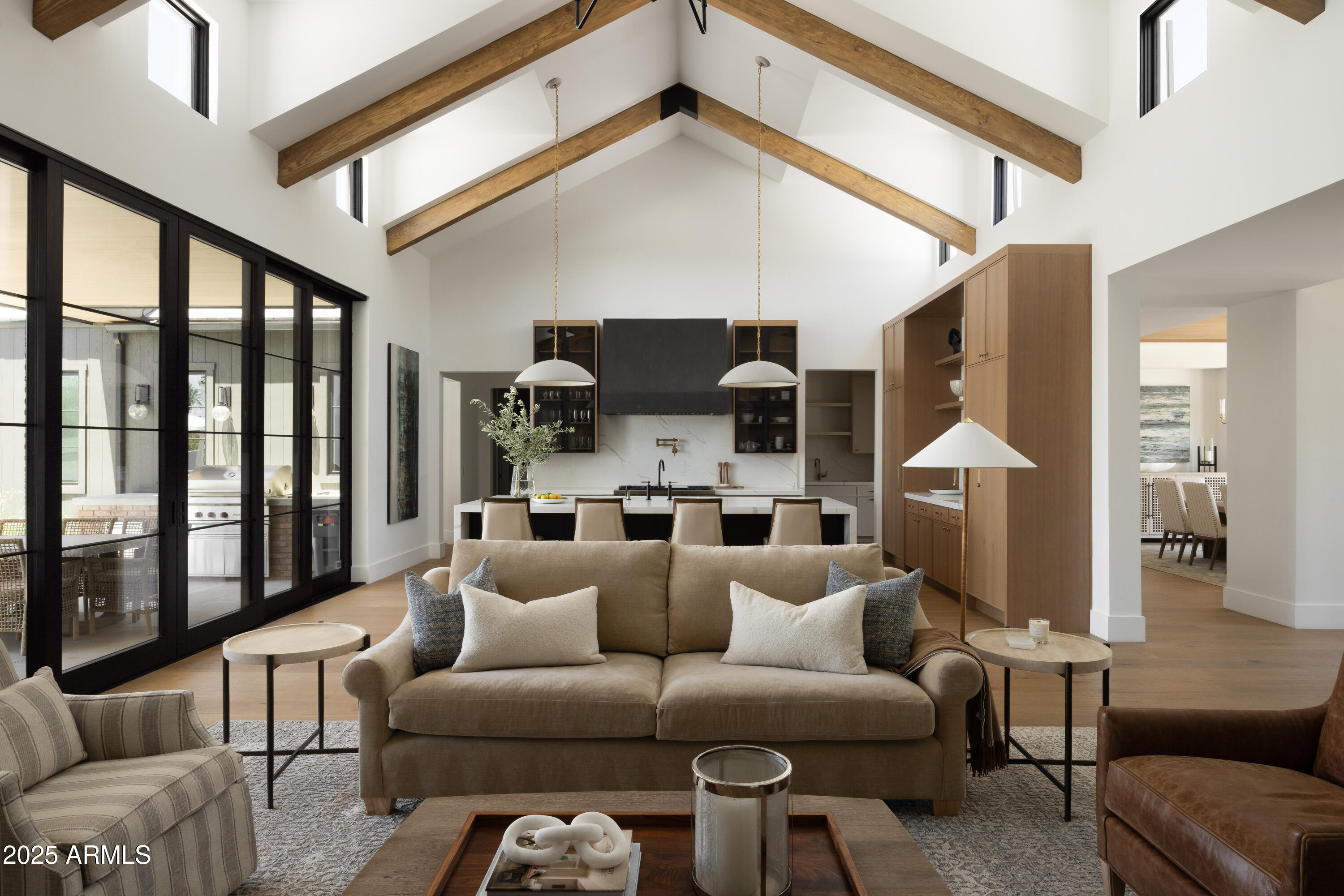 4715 E CALLE DEL MEDIO