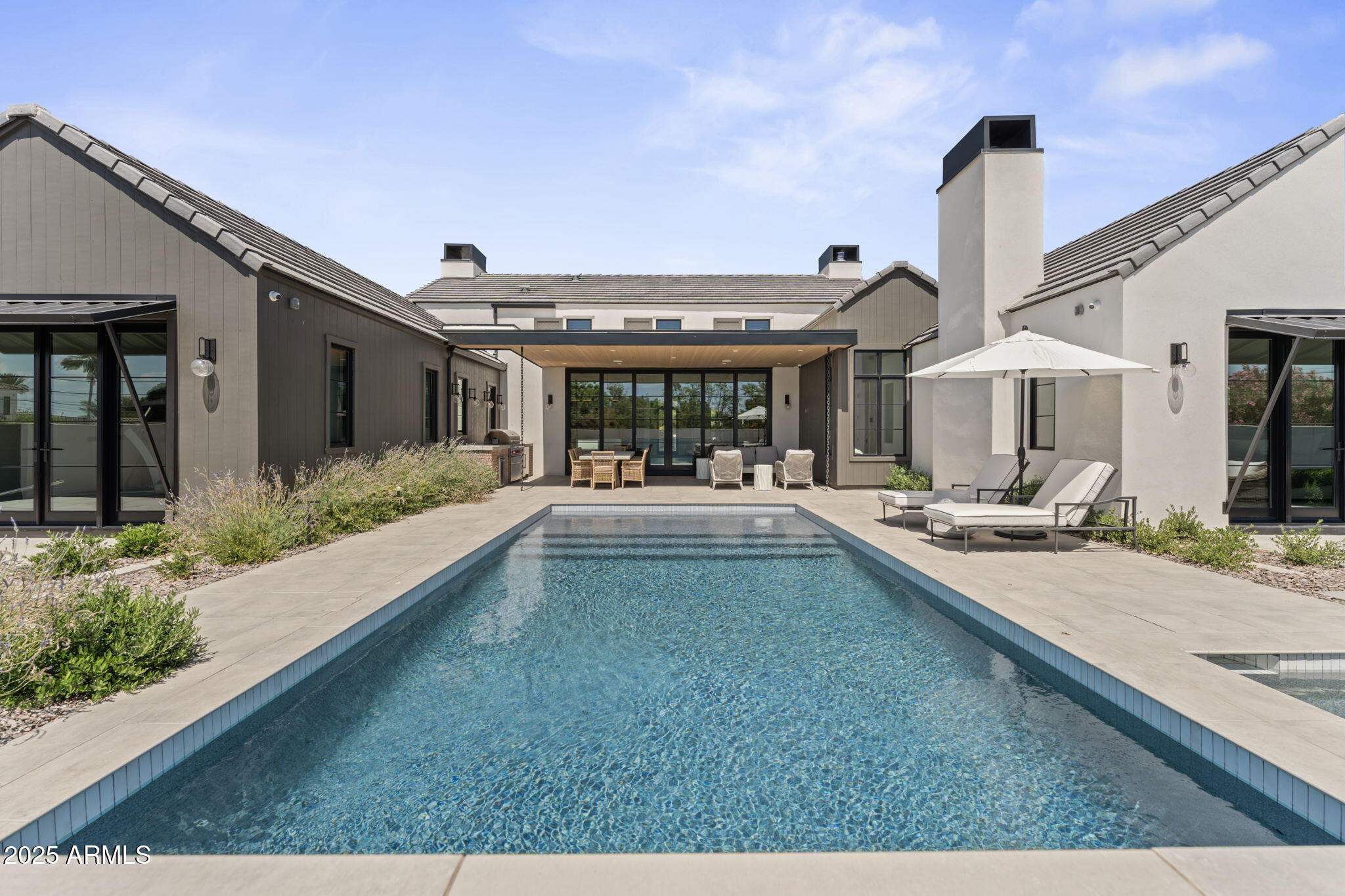 4715 E CALLE DEL MEDIO