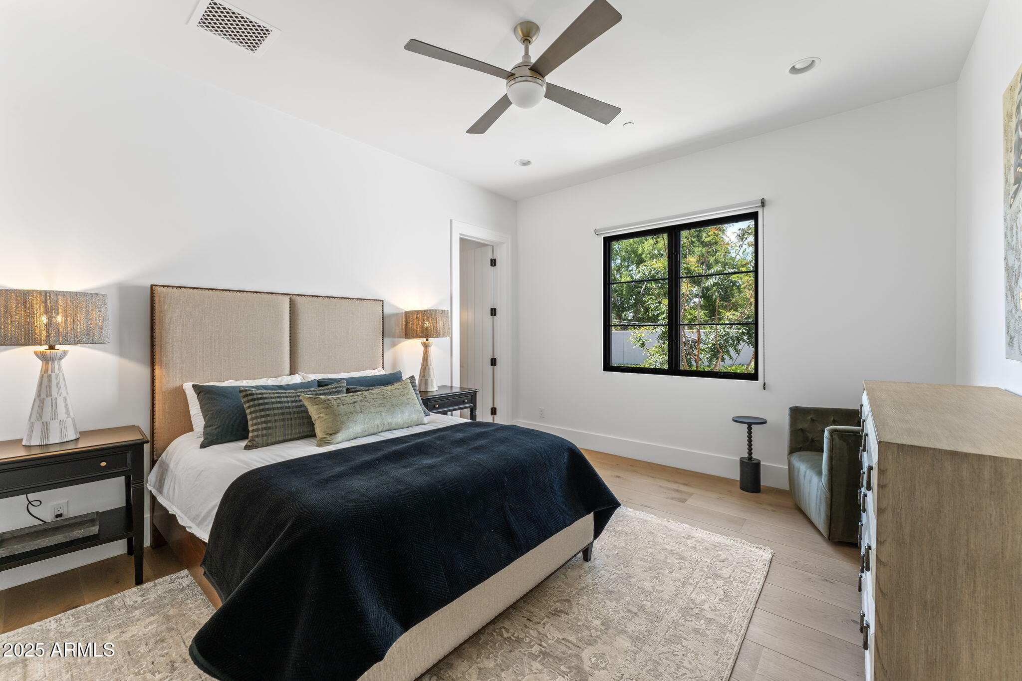 4715 E CALLE DEL MEDIO
