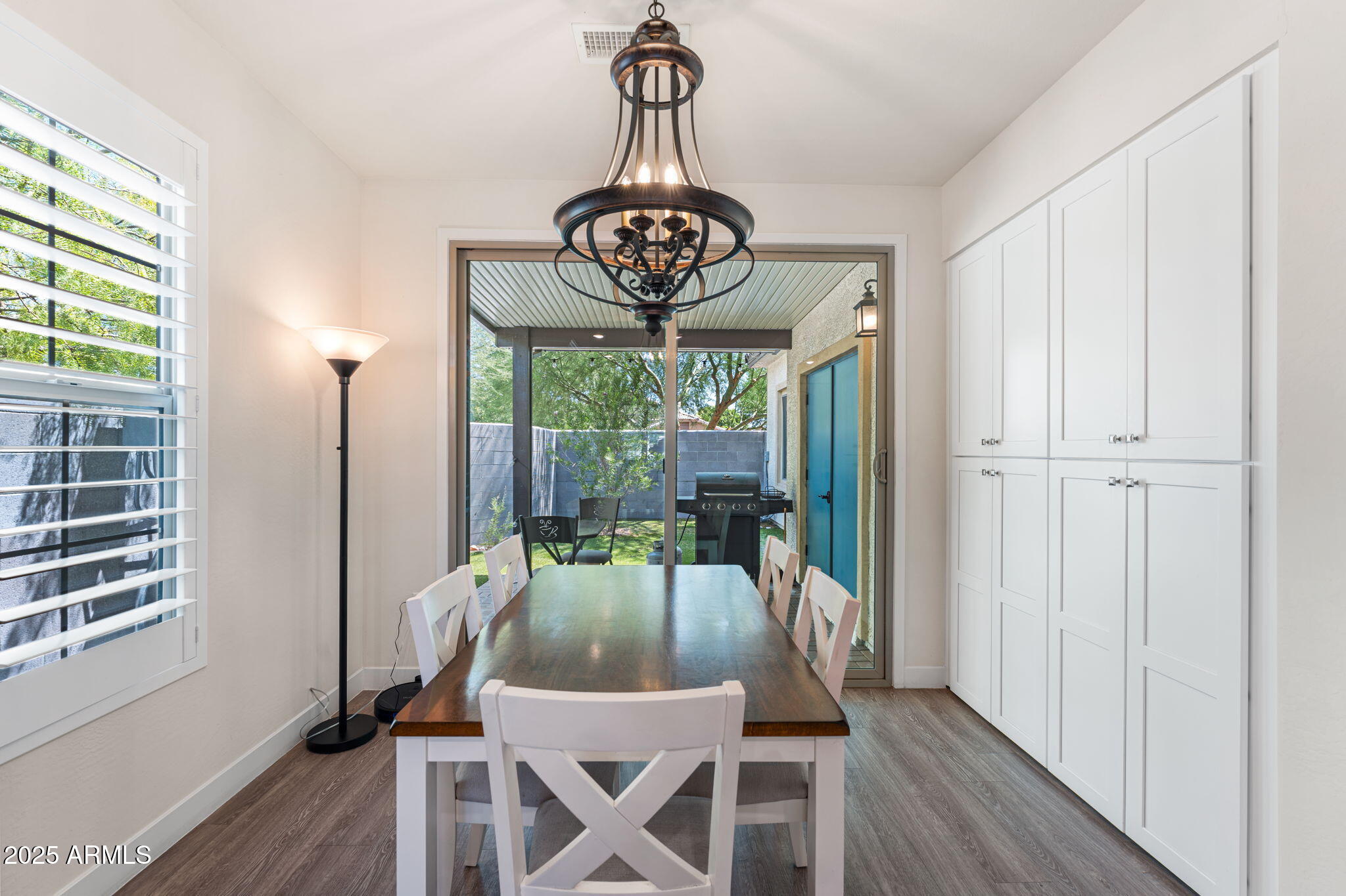 1500 E WAHALLA Lane, W3