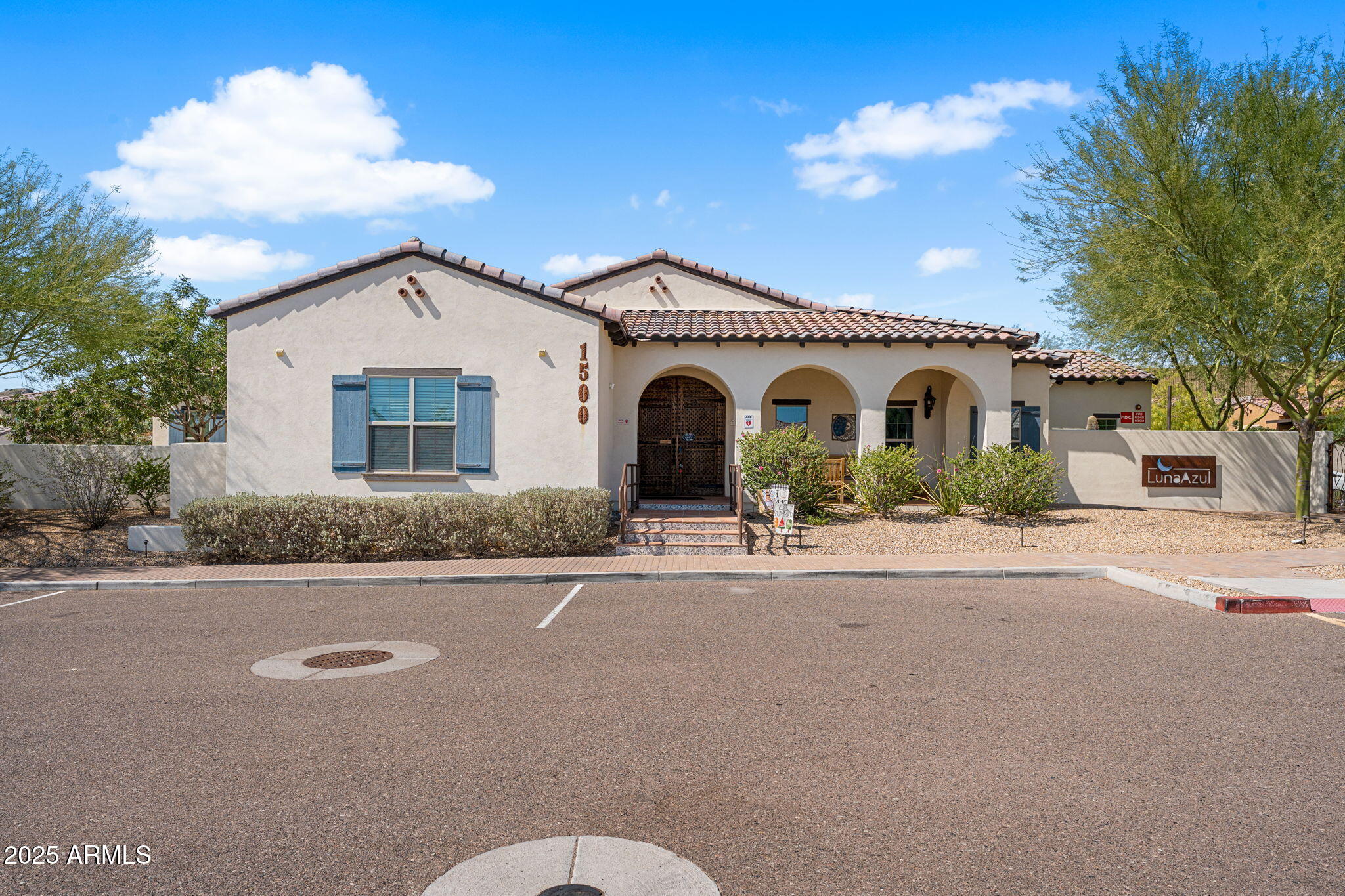 1500 E WAHALLA Lane, W3