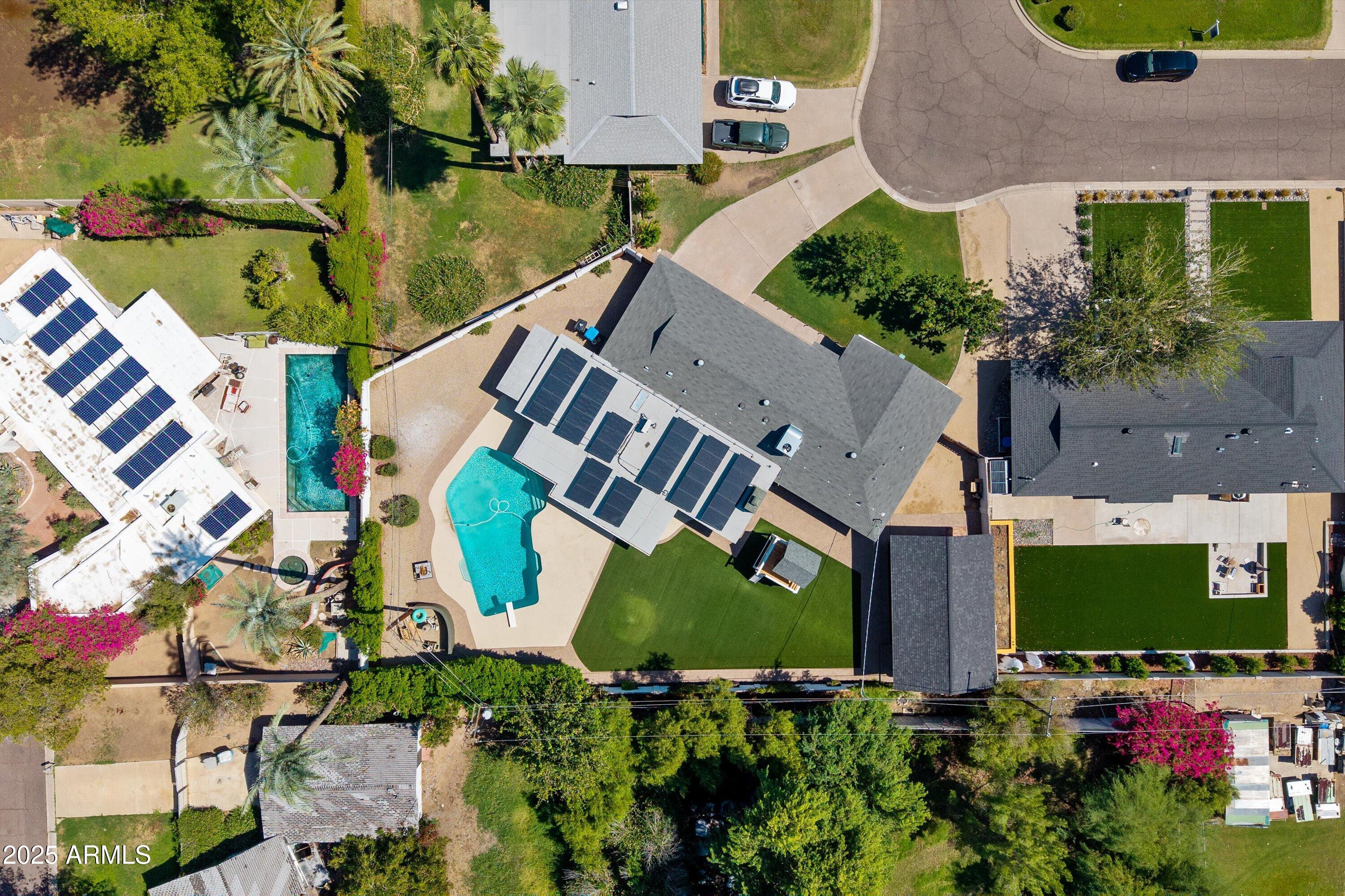 1458 E TUCKEY Lane