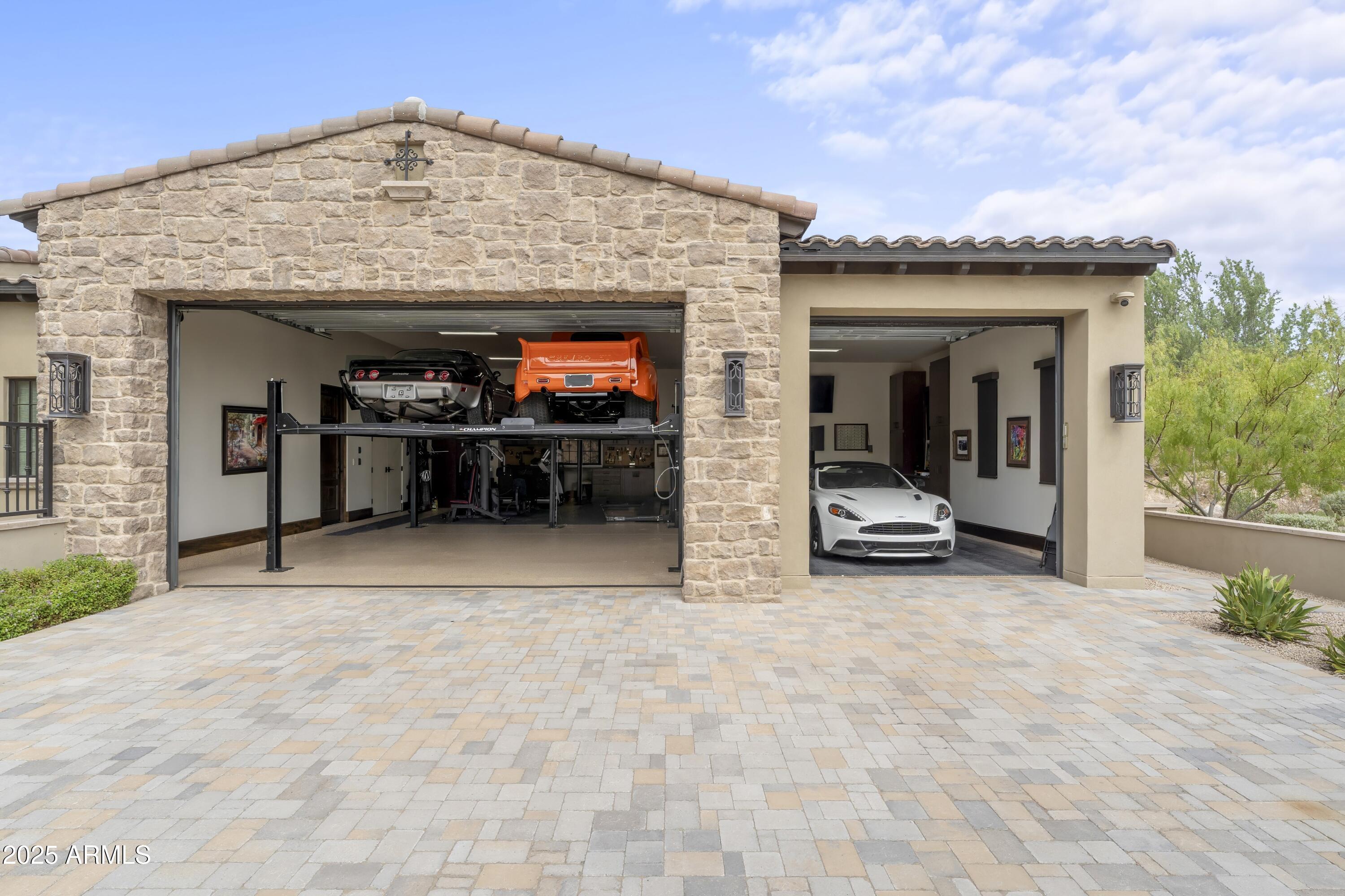 14699 E PARADISE Drive, 26