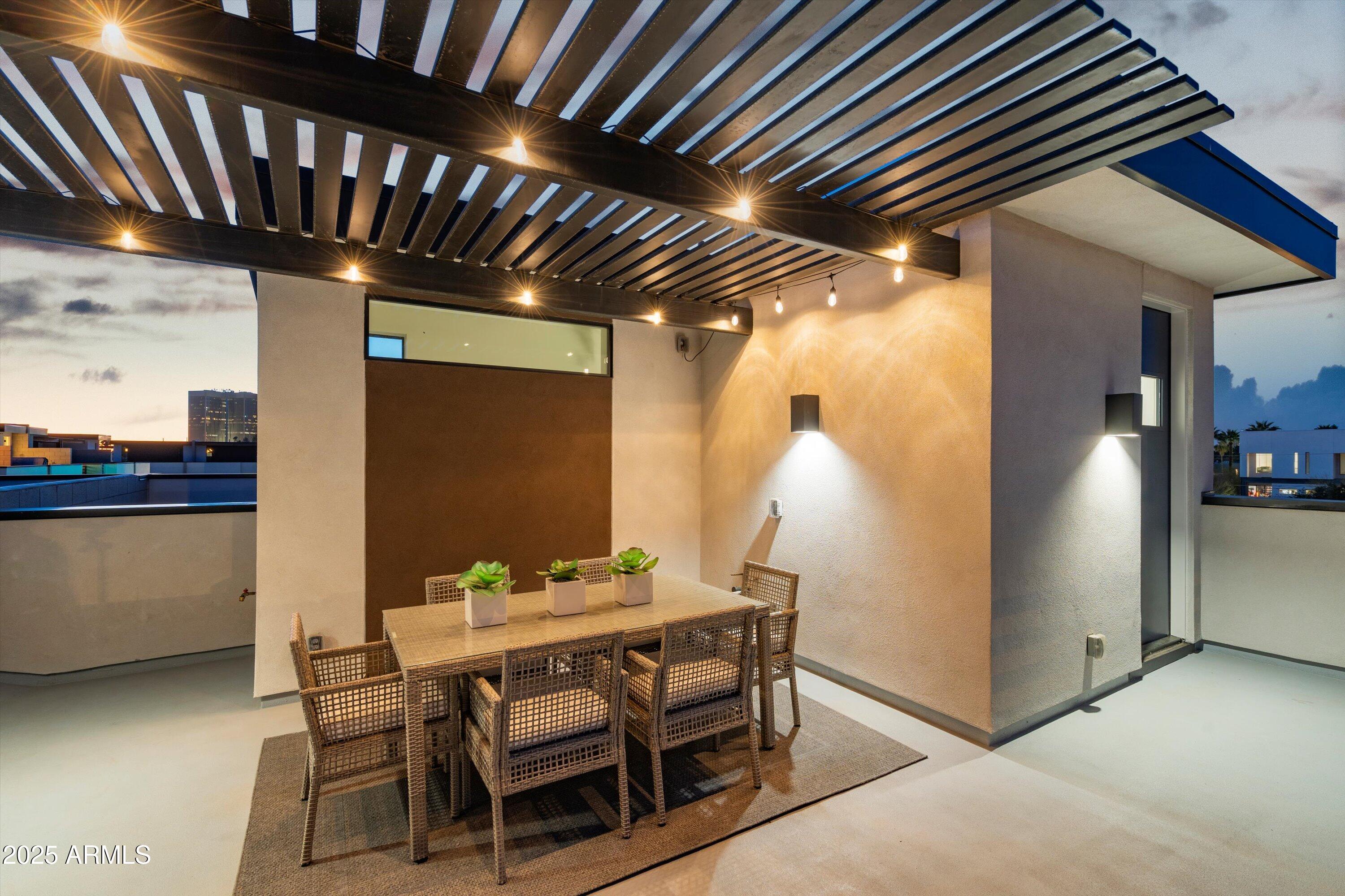 377 E WINDSOR Avenue 7