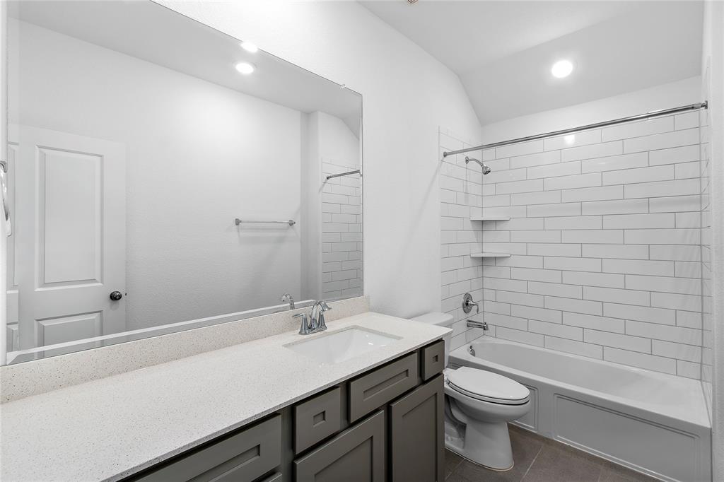 650 Aspen Falls Ct