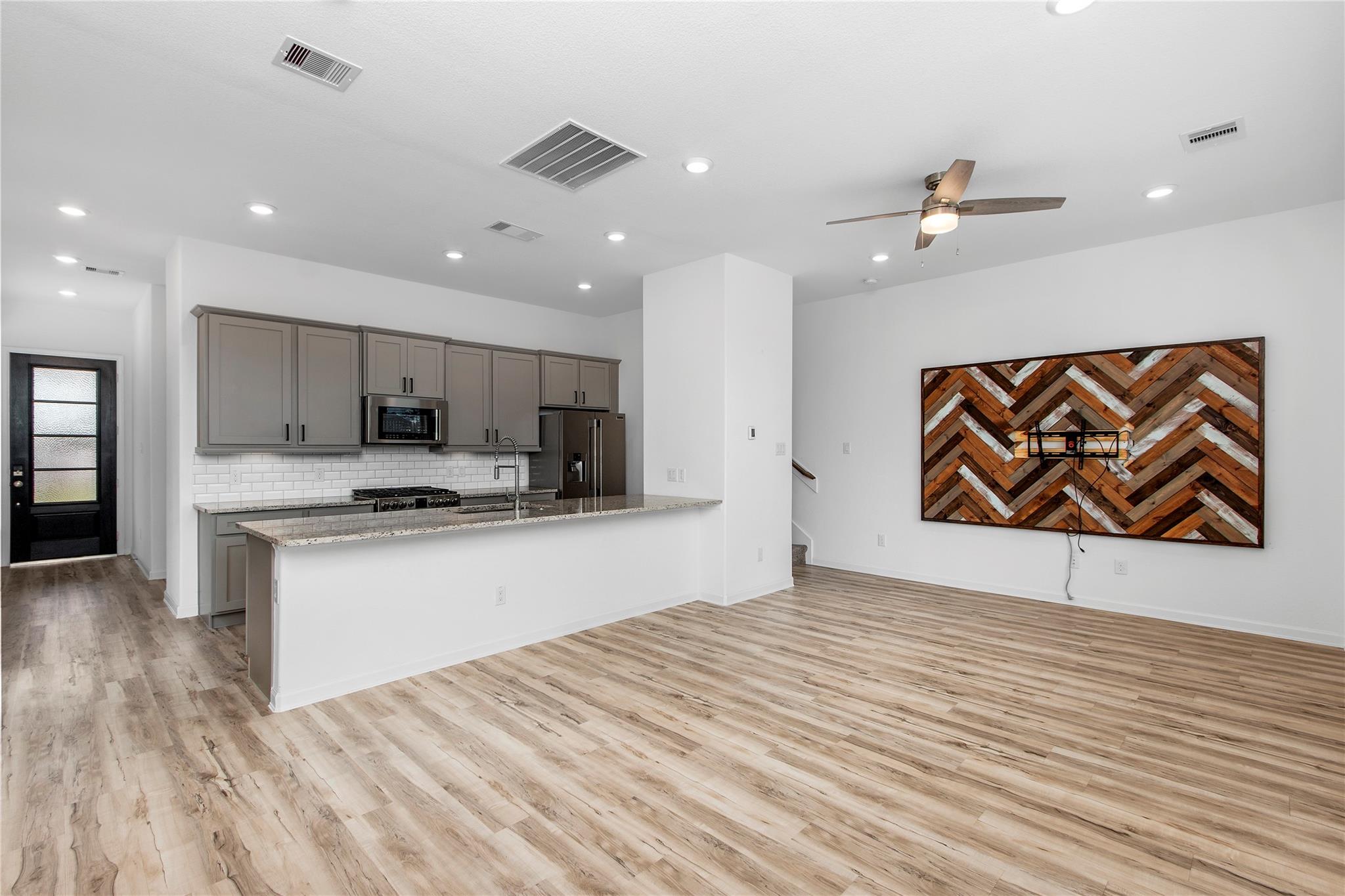 650 Aspen Falls Ct