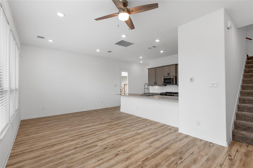 650 Aspen Falls Ct