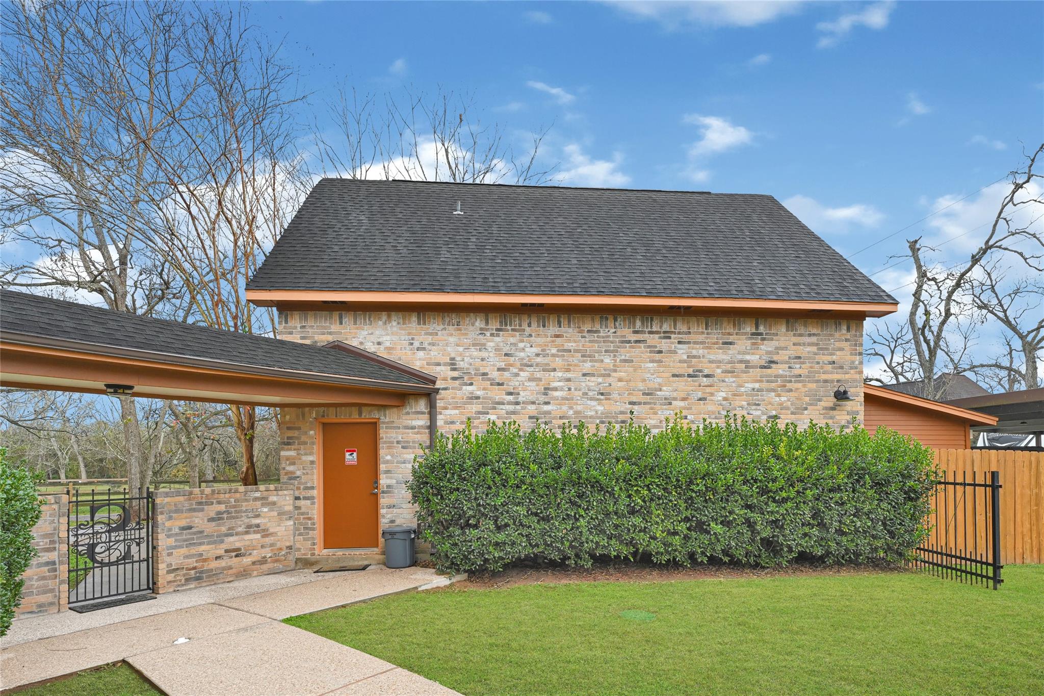 4723 Pecan Lake Ct Court