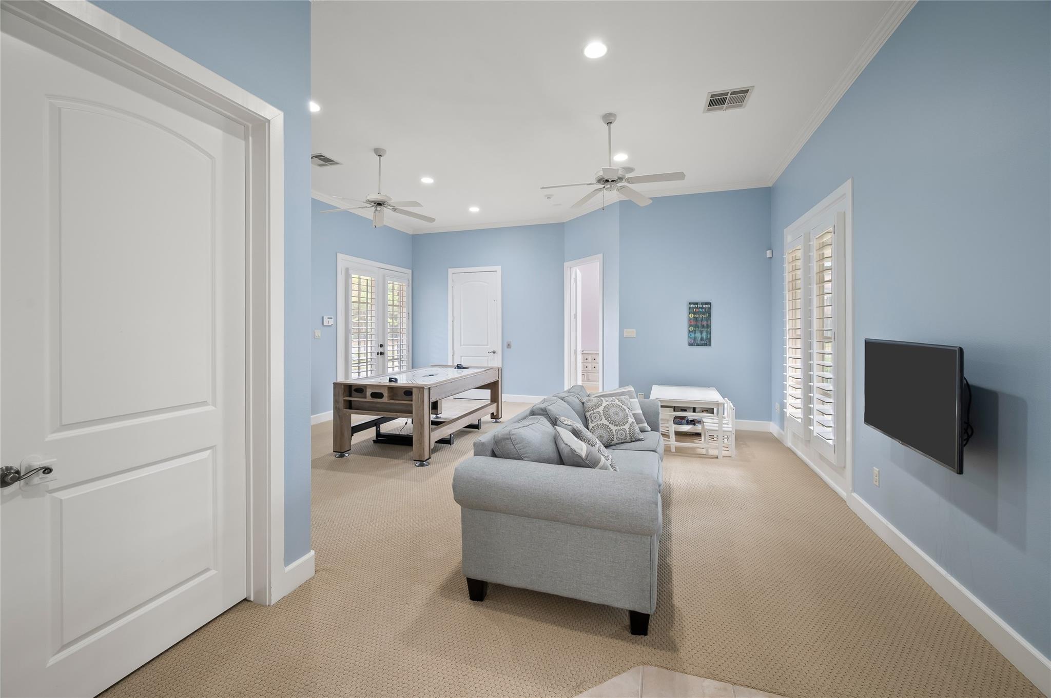 28207 E Benders Landing Boulevard