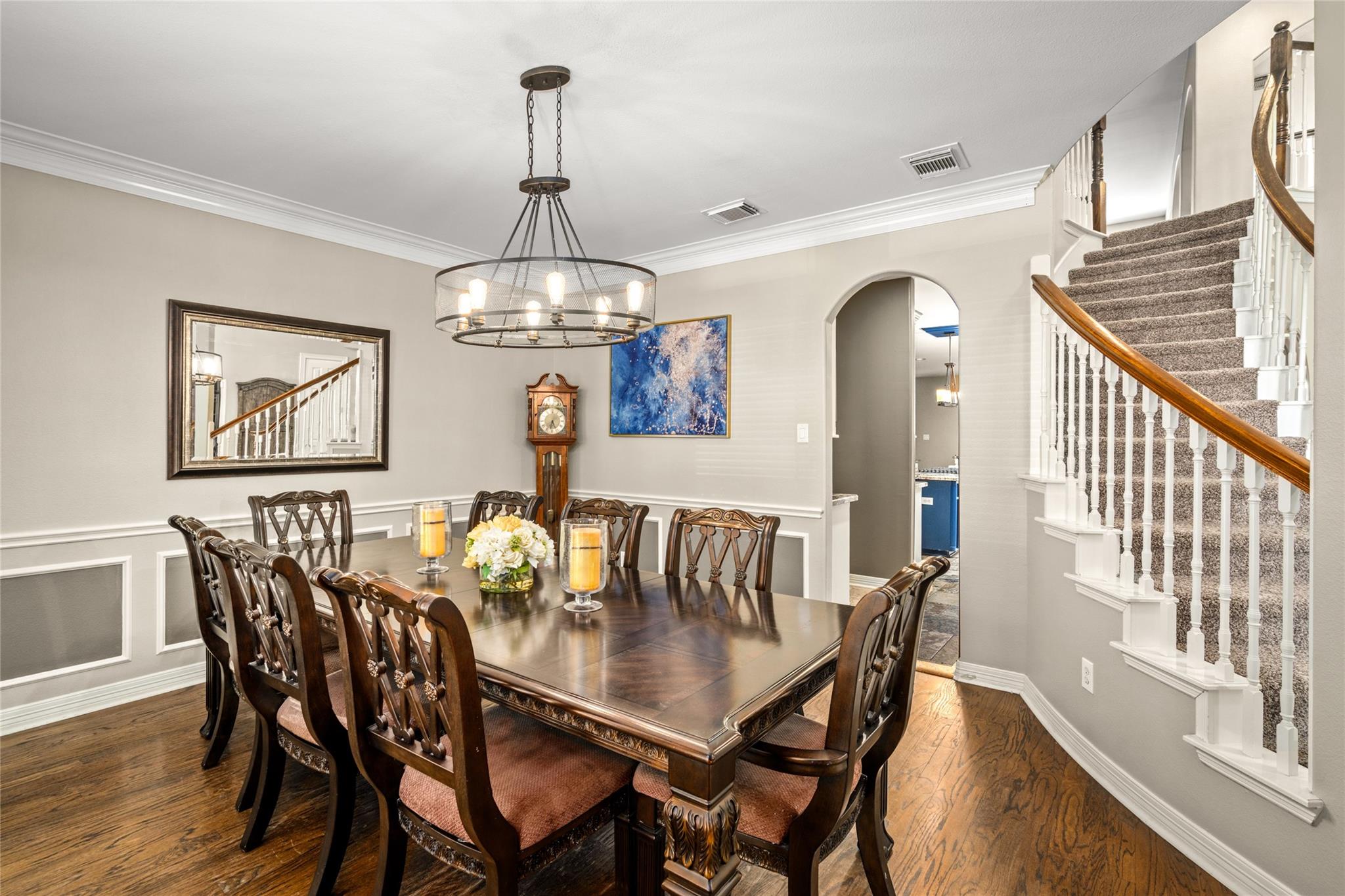 2111 N Shadow Grove Ln