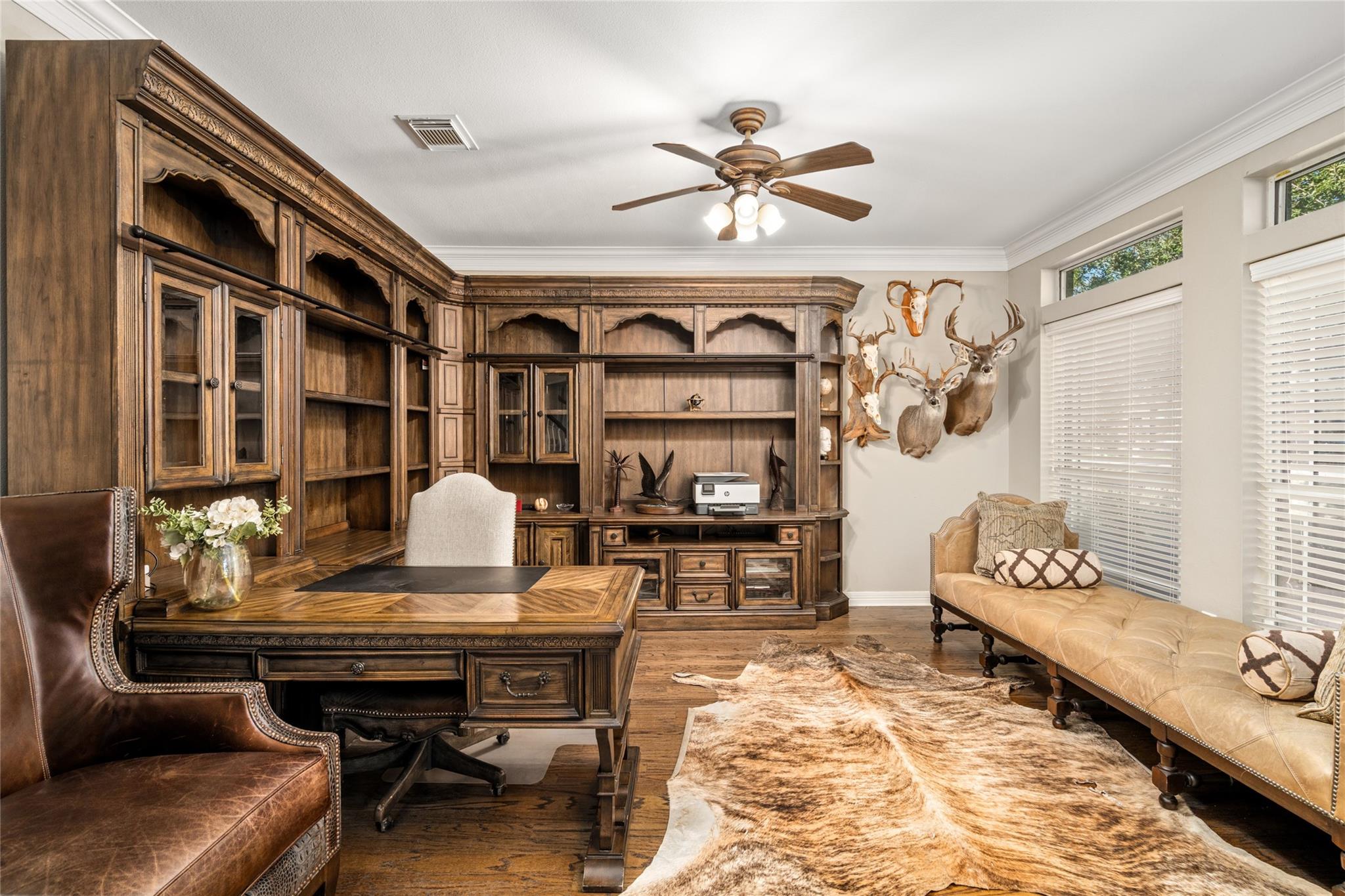 2111 N Shadow Grove Ln