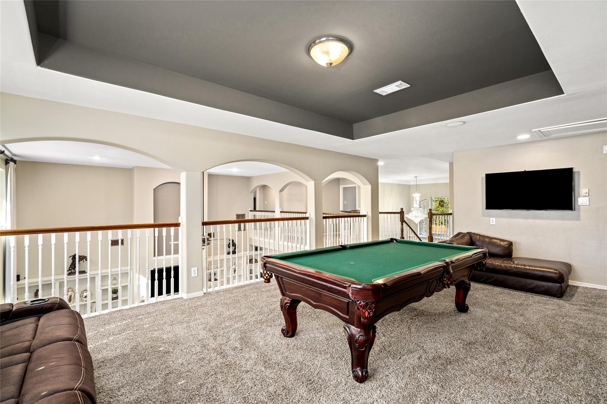 2111 N Shadow Grove Ln