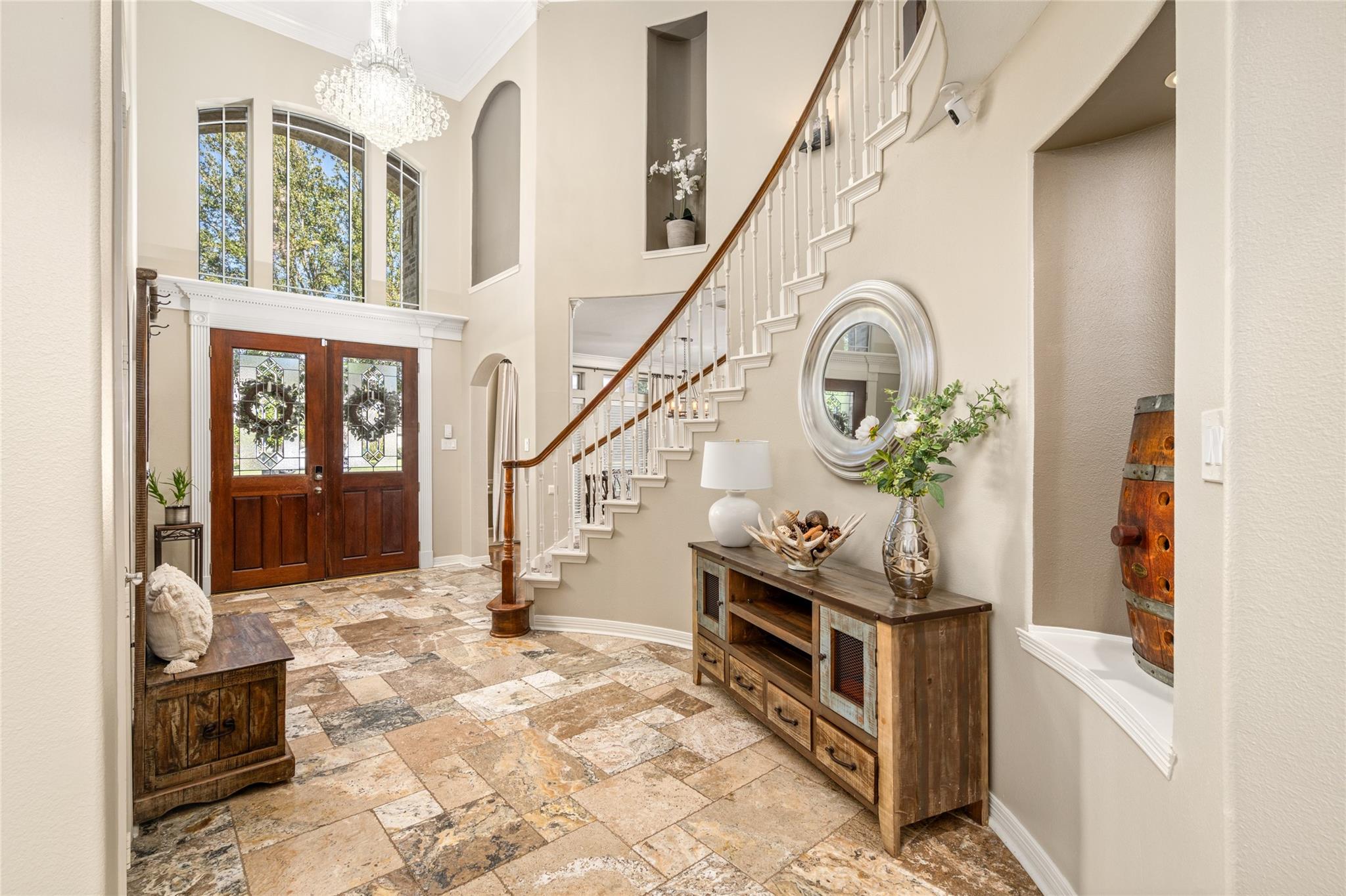 2111 N Shadow Grove Ln