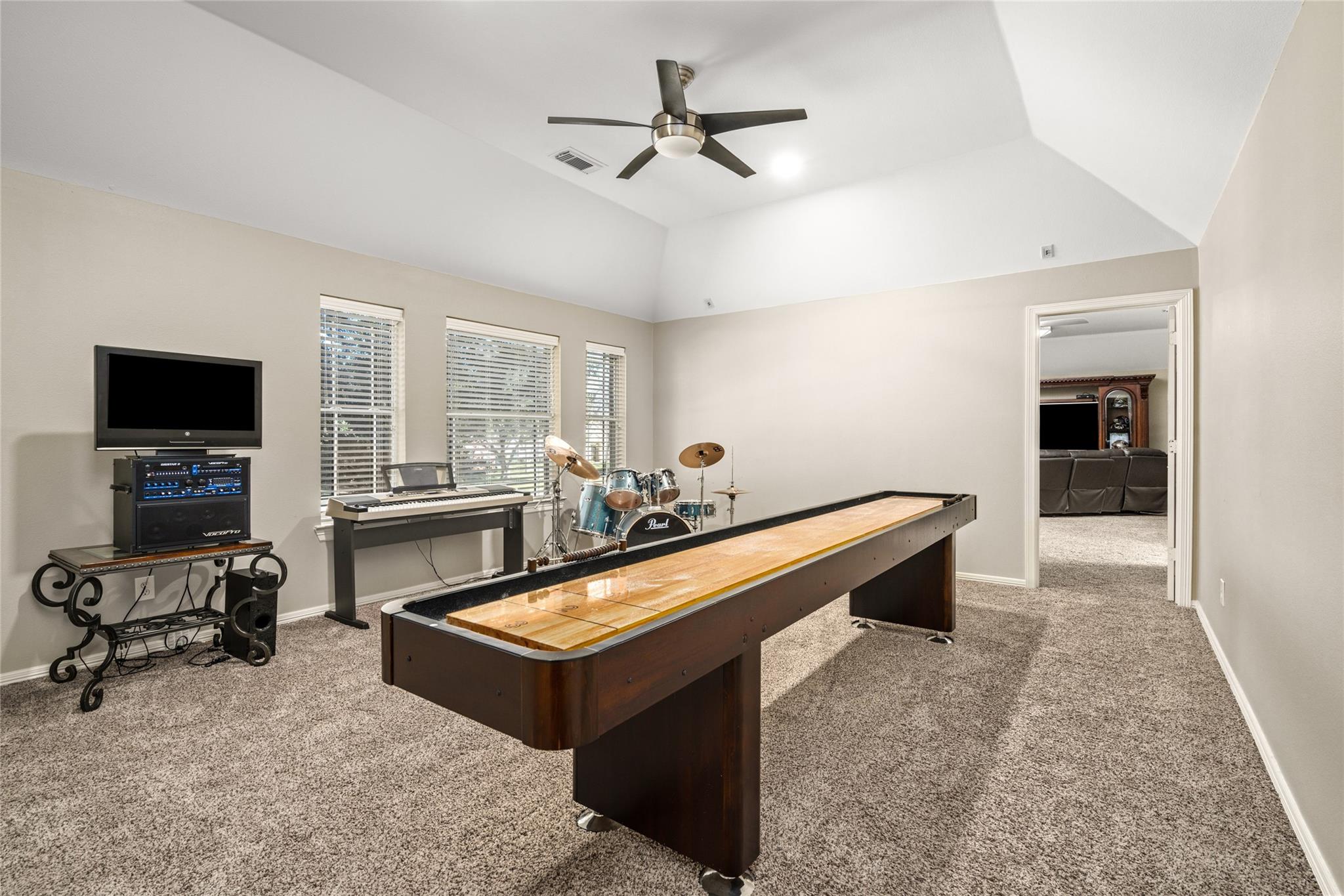 2111 N Shadow Grove Ln