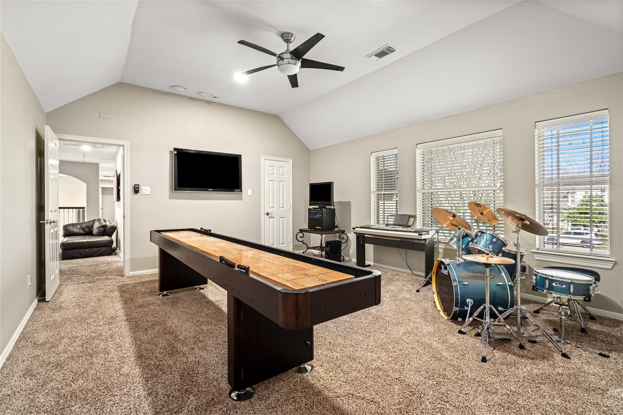 2111 N Shadow Grove Ln