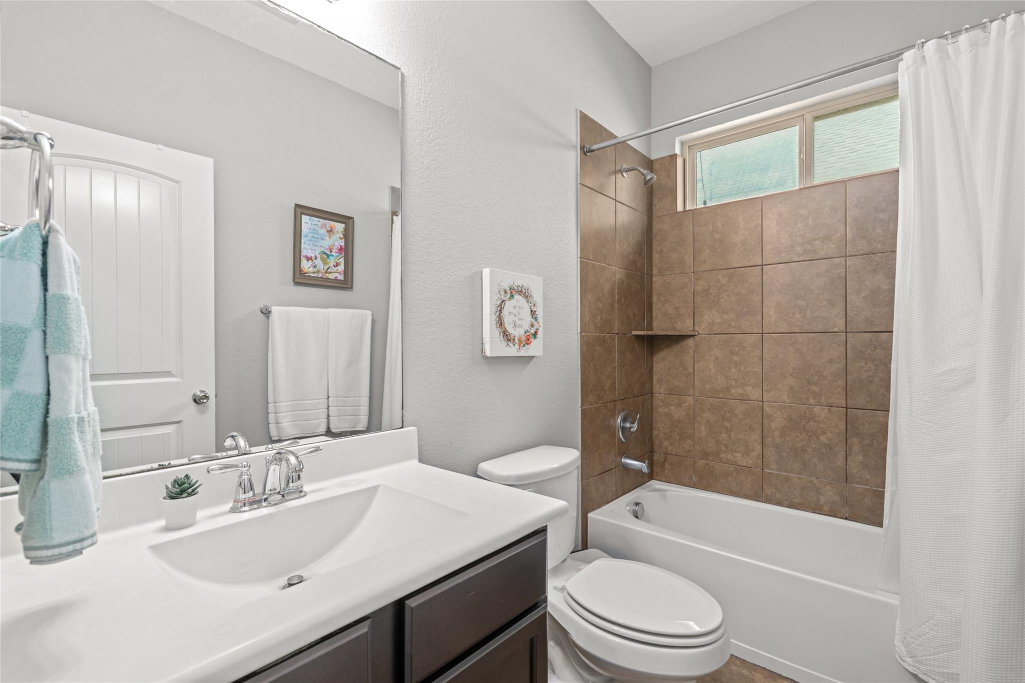 1071 Cedar Lake Court