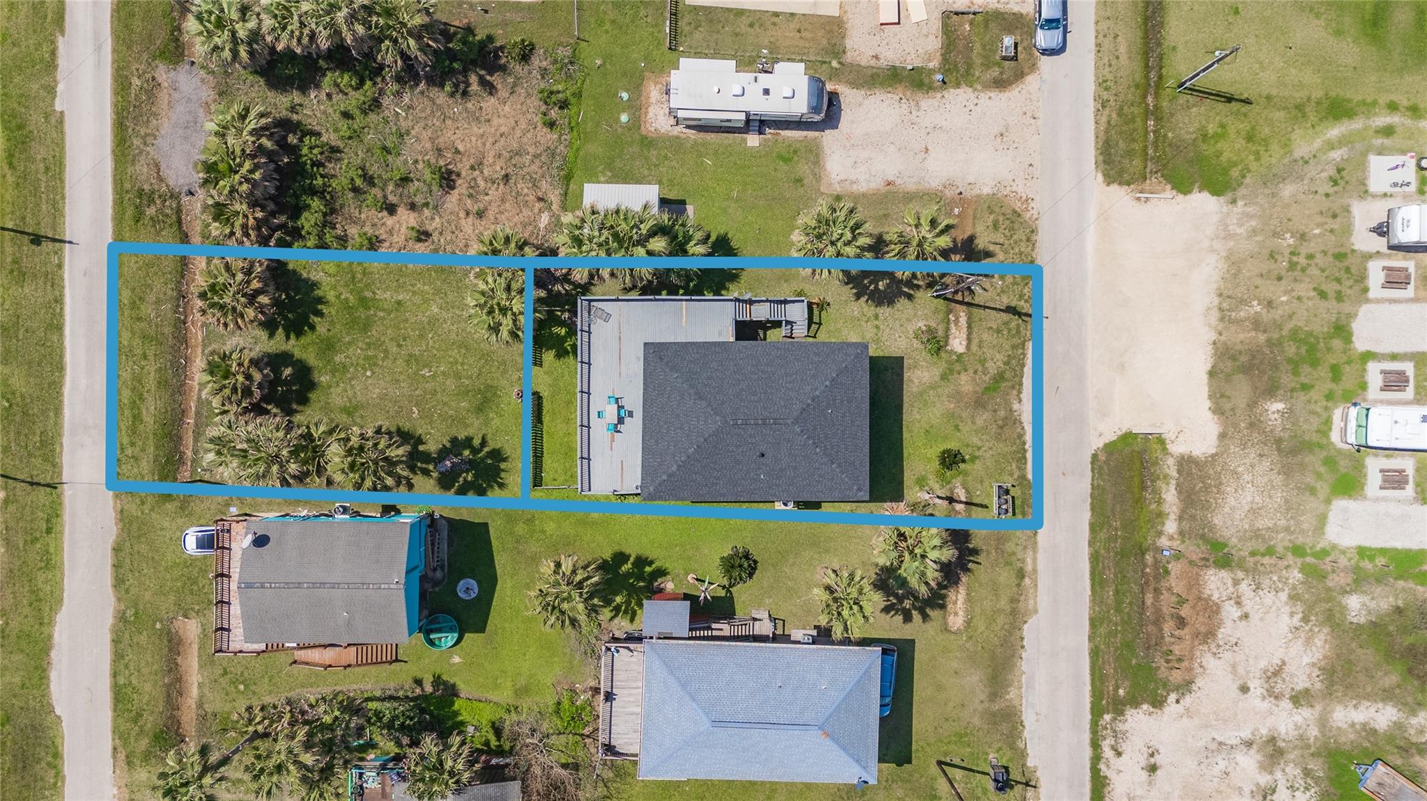 124 N Mae Cir