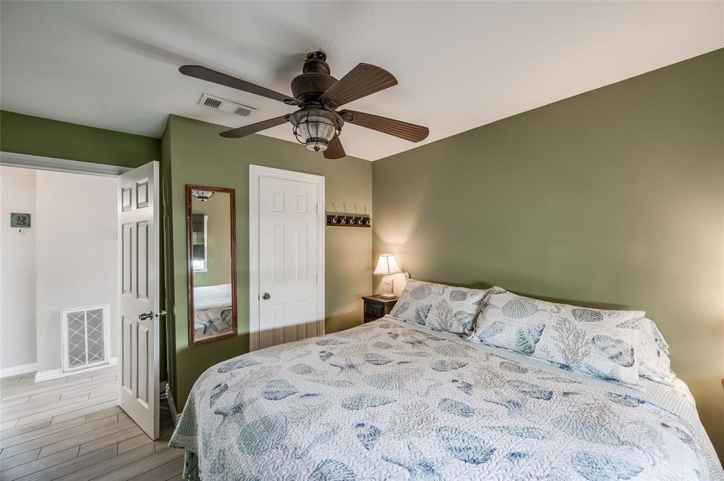 124 N Mae Cir