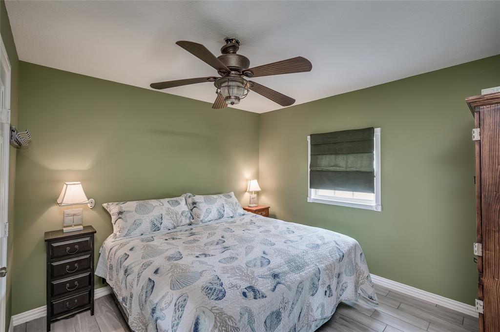 124 N Mae Cir