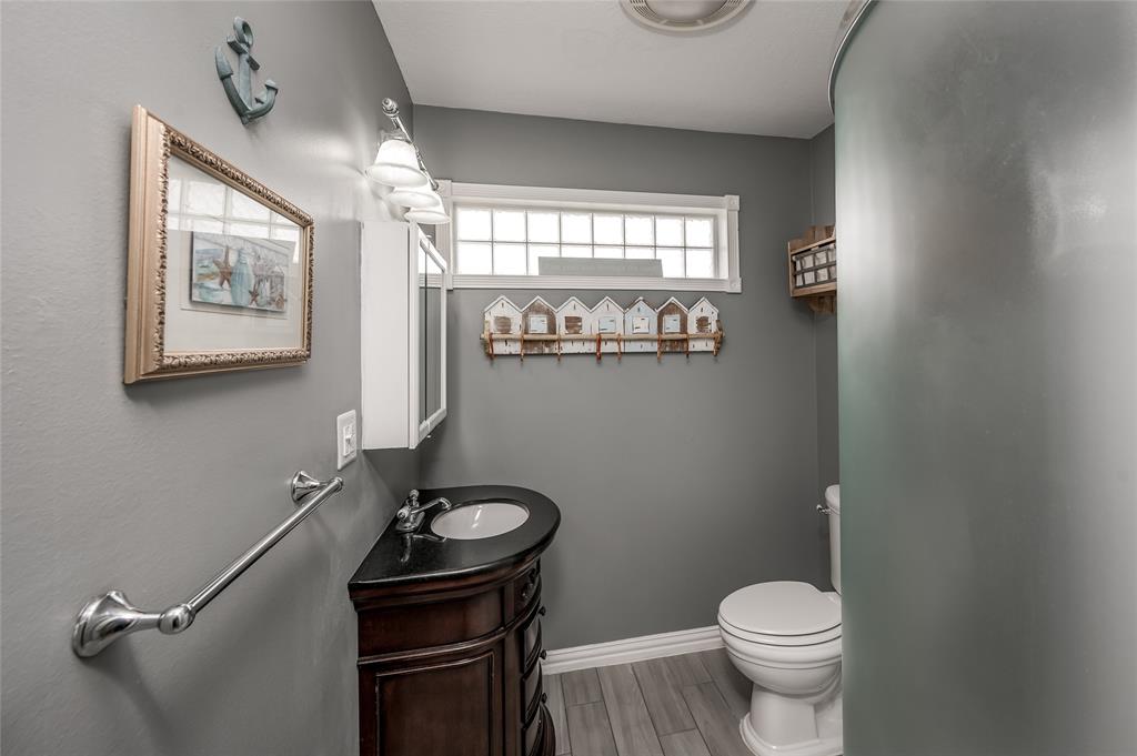 124 N Mae Cir