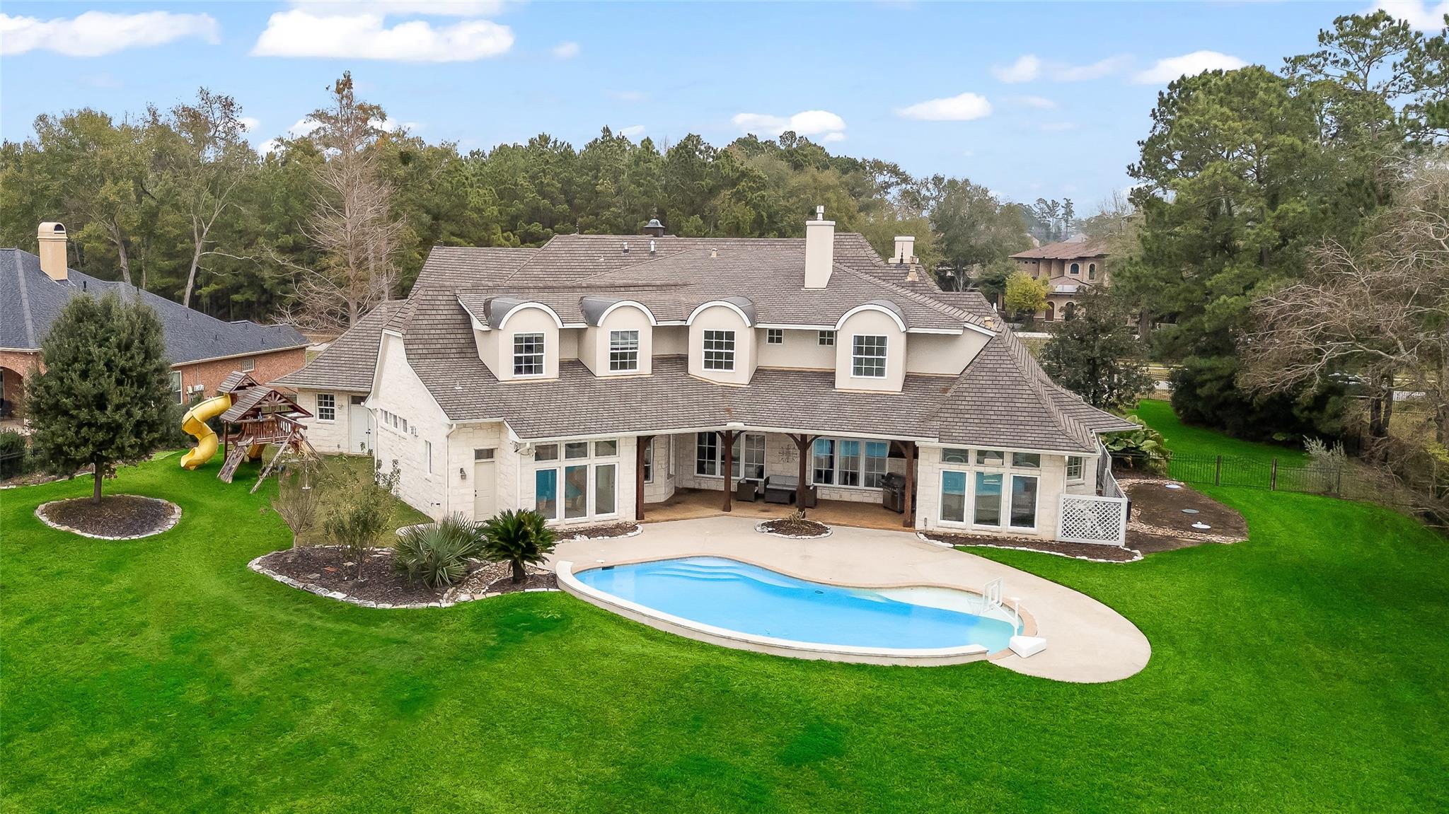 28207 E Benders Landing Boulevard