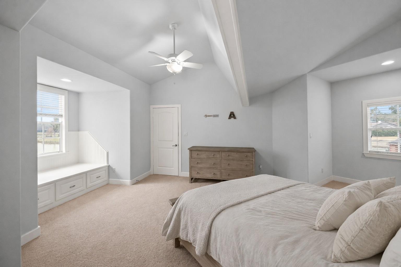 28207 E Benders Landing Boulevard