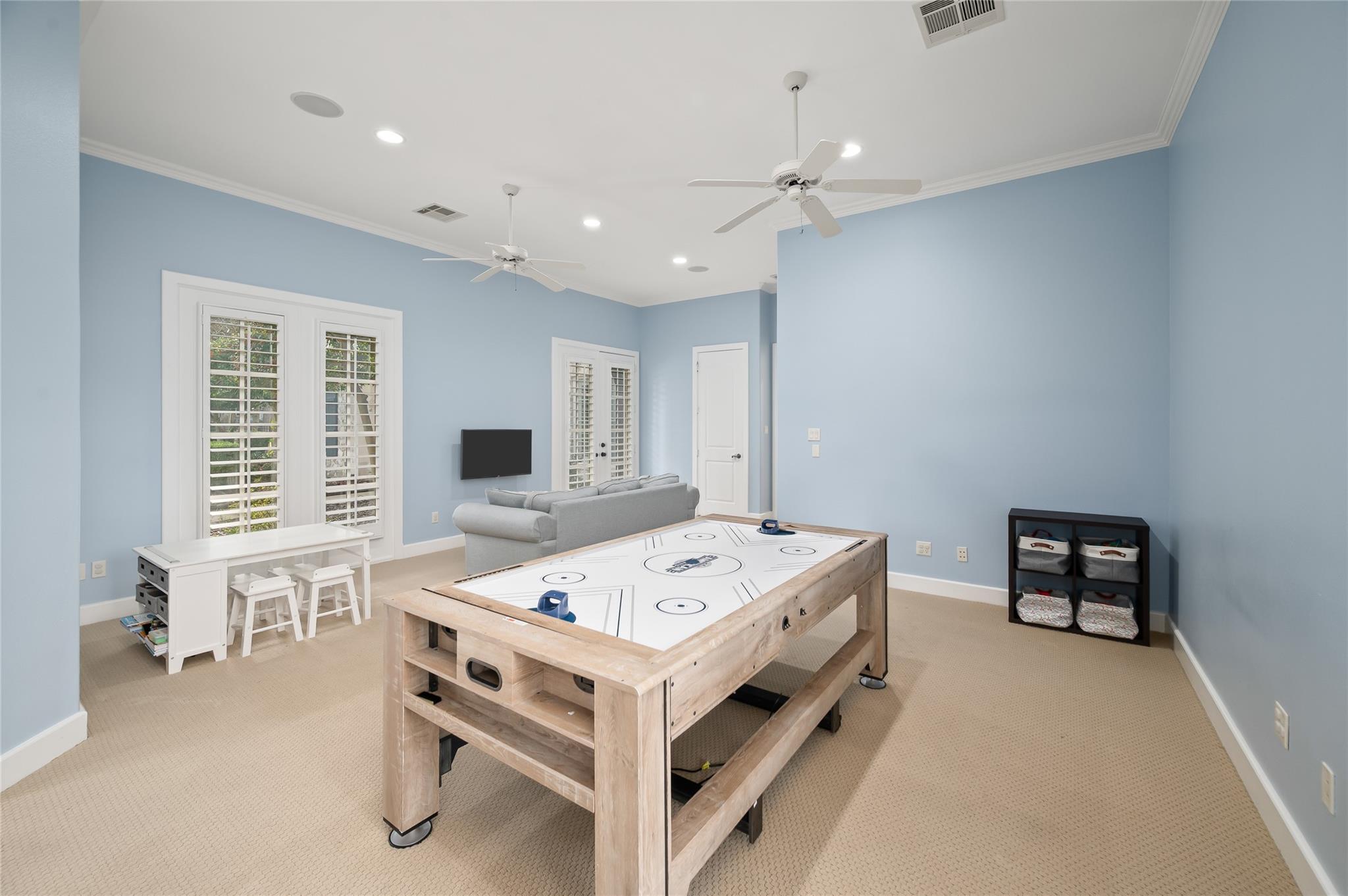 28207 E Benders Landing Boulevard