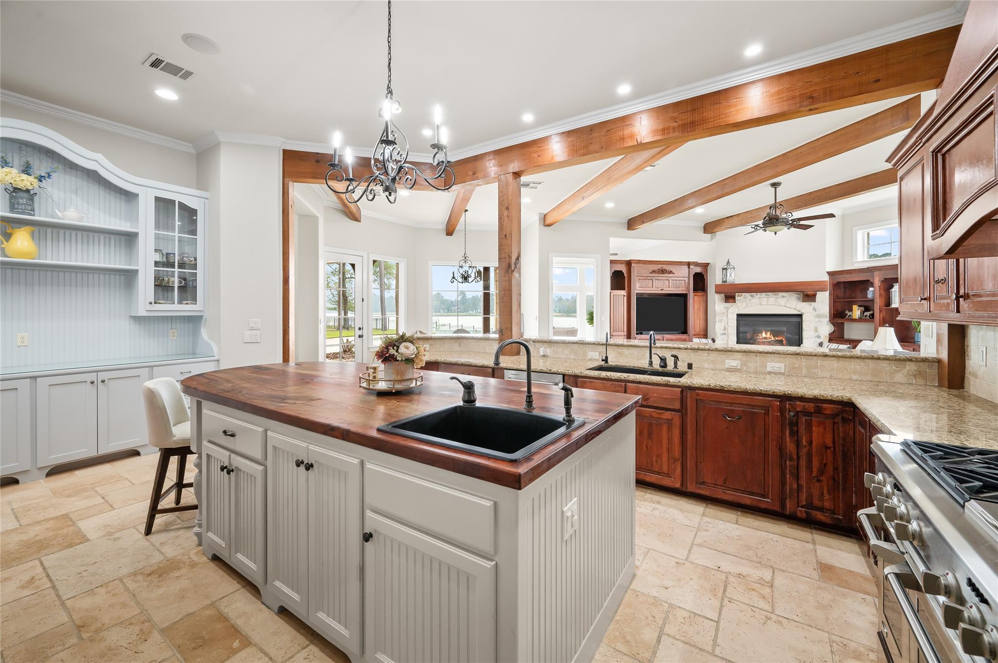 28207 E Benders Landing Boulevard