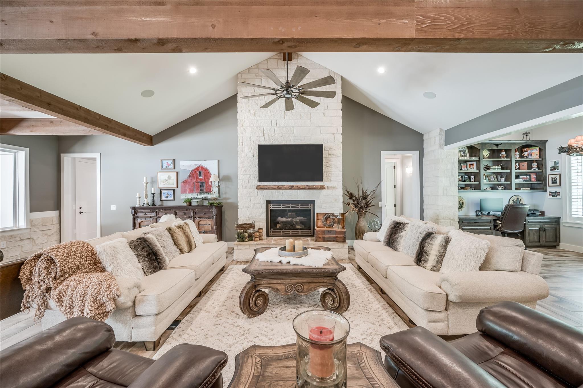 15062 & 15068 Lake Paula Dr