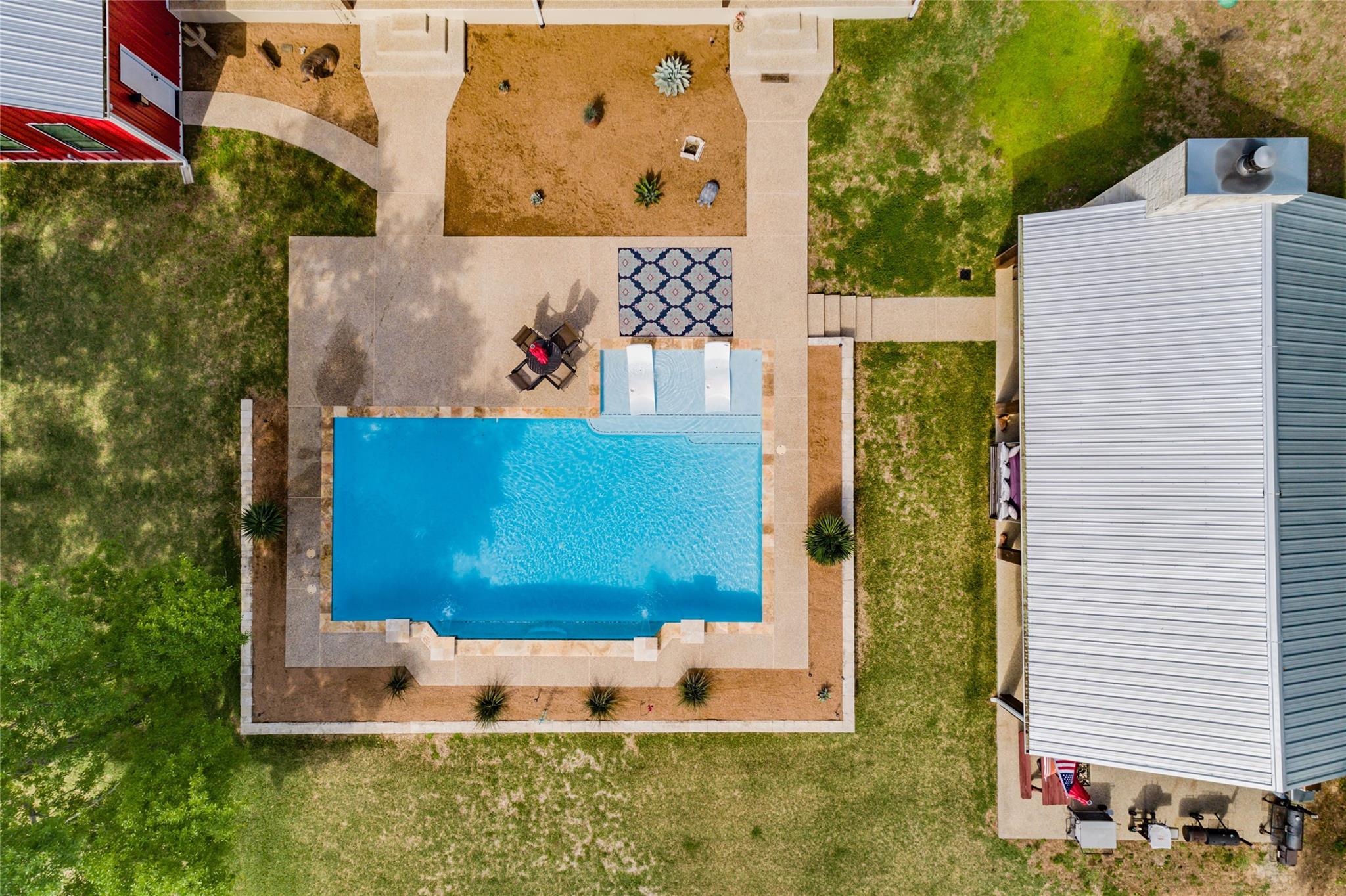15062 & 15068 Lake Paula Dr