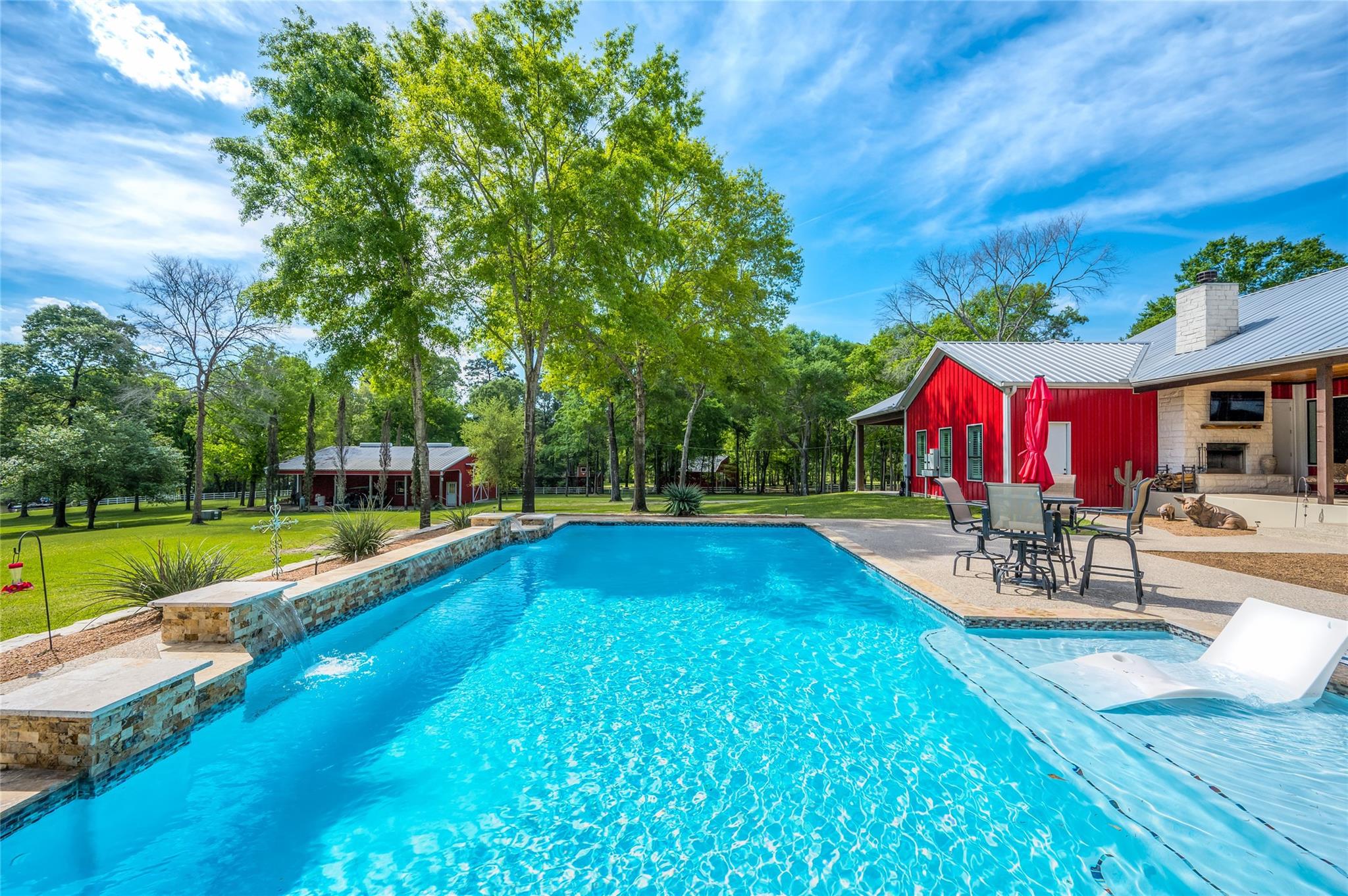 15062 & 15068 Lake Paula Dr