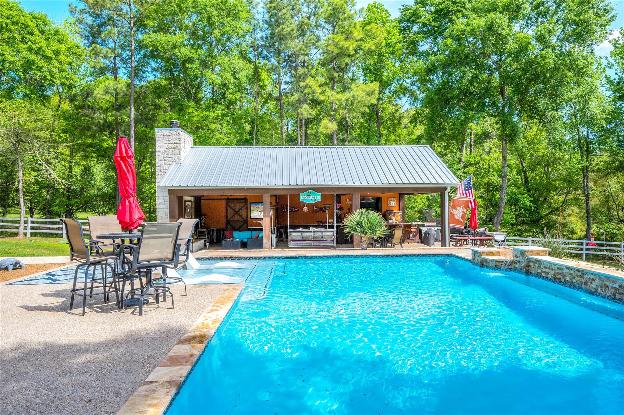 15062 & 15068 Lake Paula Dr