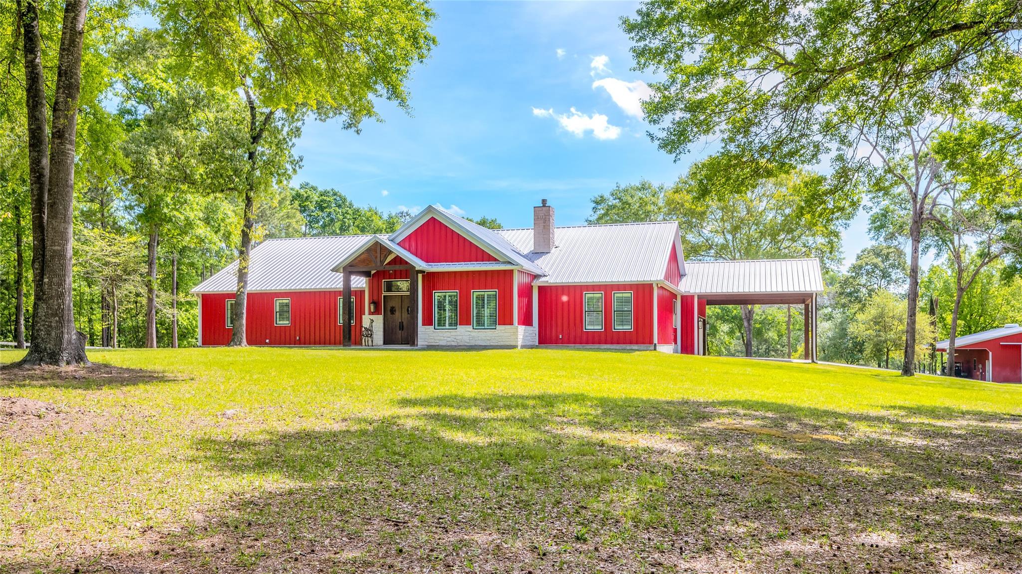 15062 & 15068 Lake Paula Dr