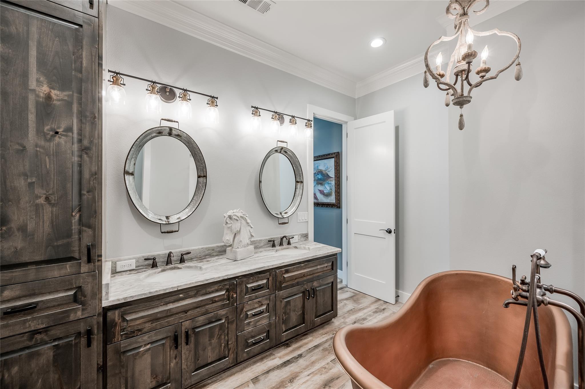 15062 & 15068 Lake Paula Dr