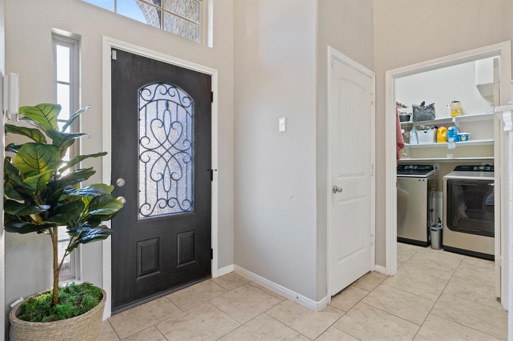 5515 Claymore Meadow Lane